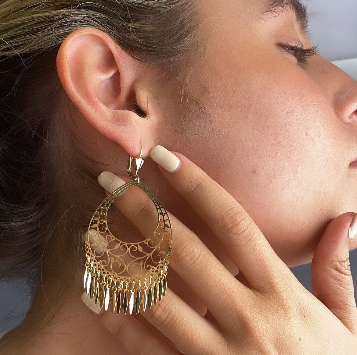 Very Light 18k Gold Filled Light Chandelier Dangling Earrings Featuring Lever Back Closure