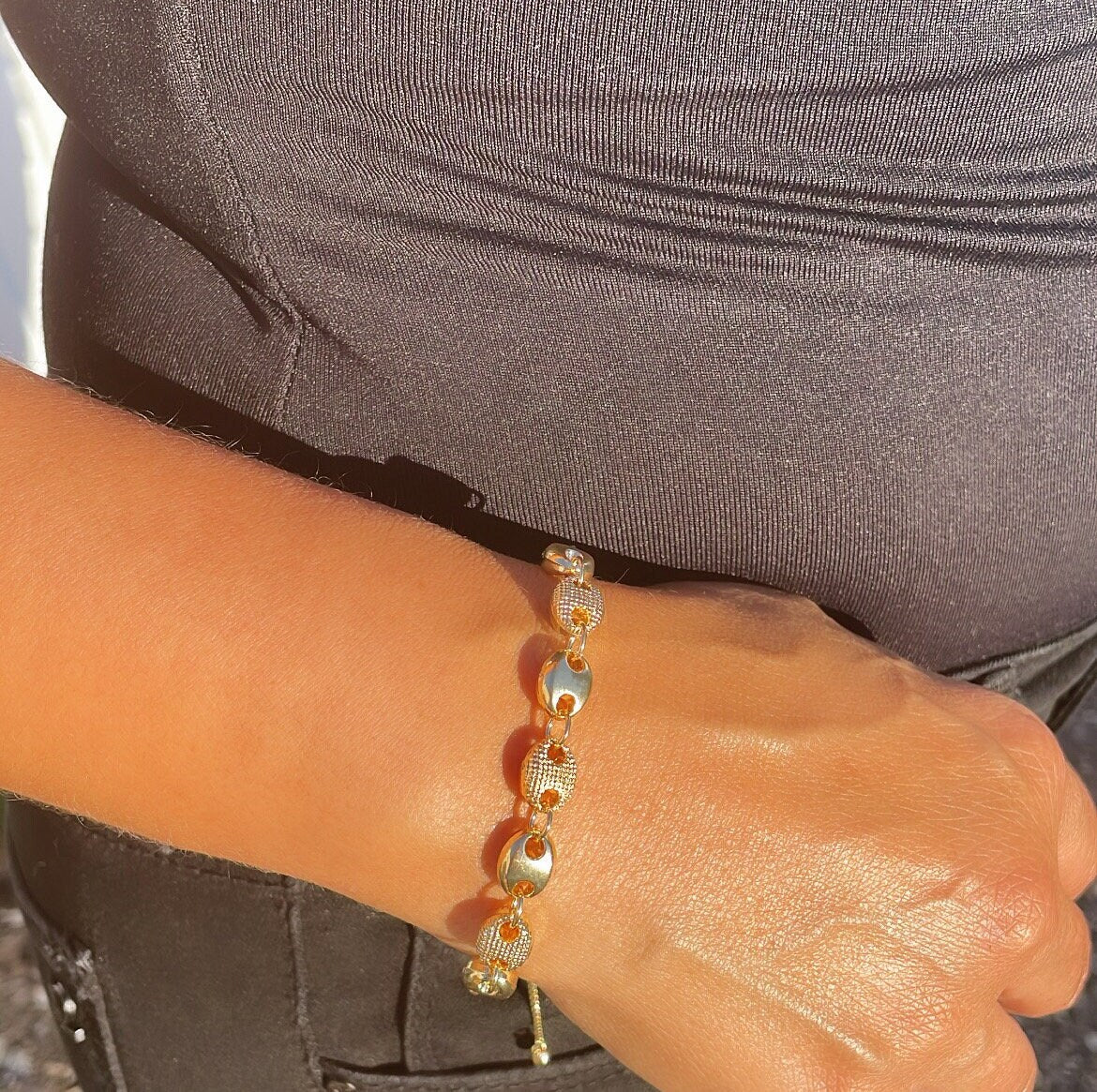 18k Goldfilled Puffy Mariner Patterned With Rough & Smooth Links