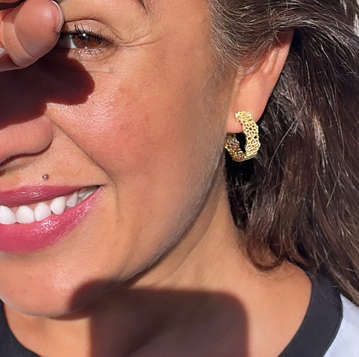 18k Gold Filled Dotted Flower Open Hoop Earrings Wholesale Jewelry Supplies