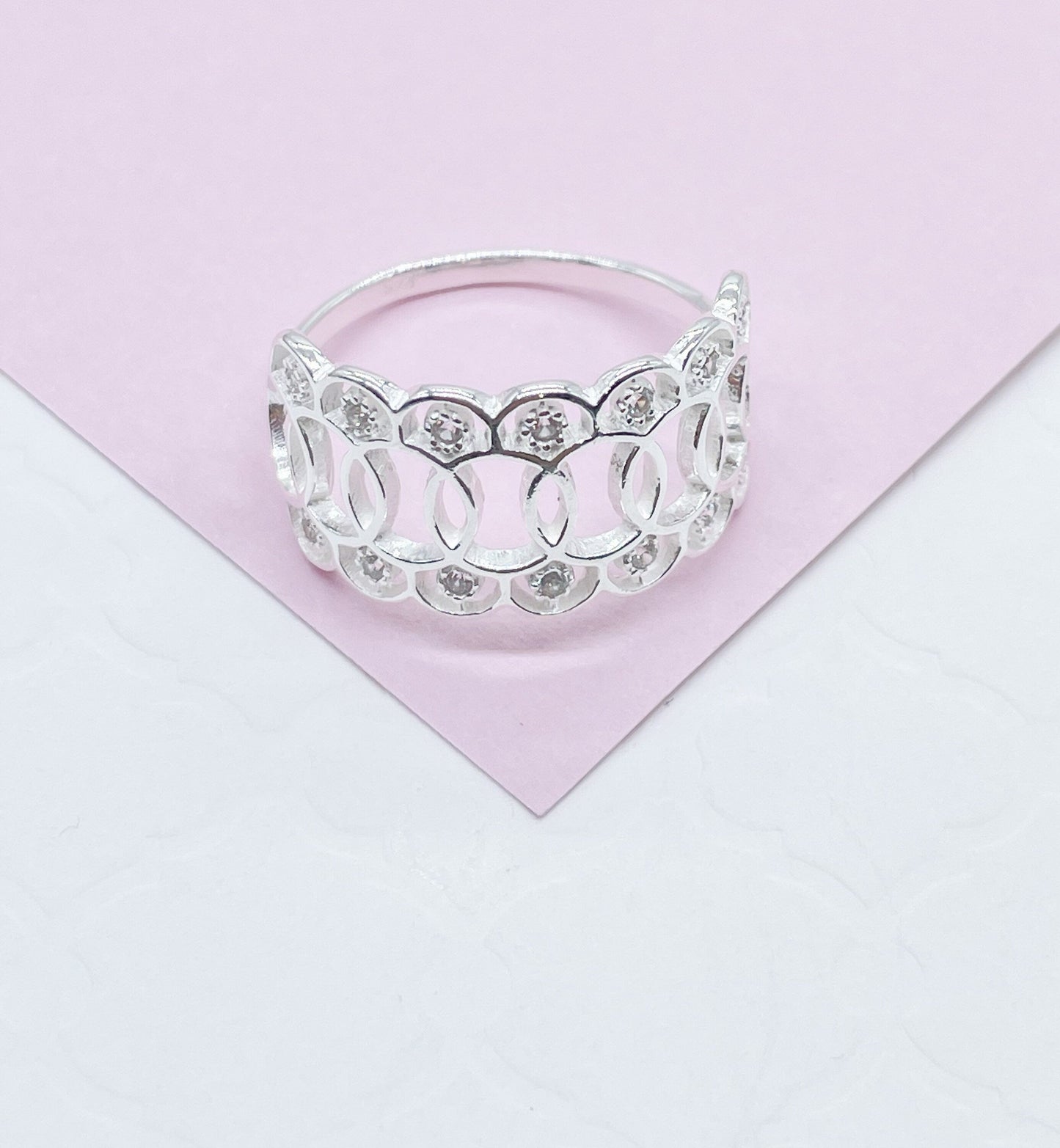 925 Sterling Silver Unified Circle Ring With engraved textures