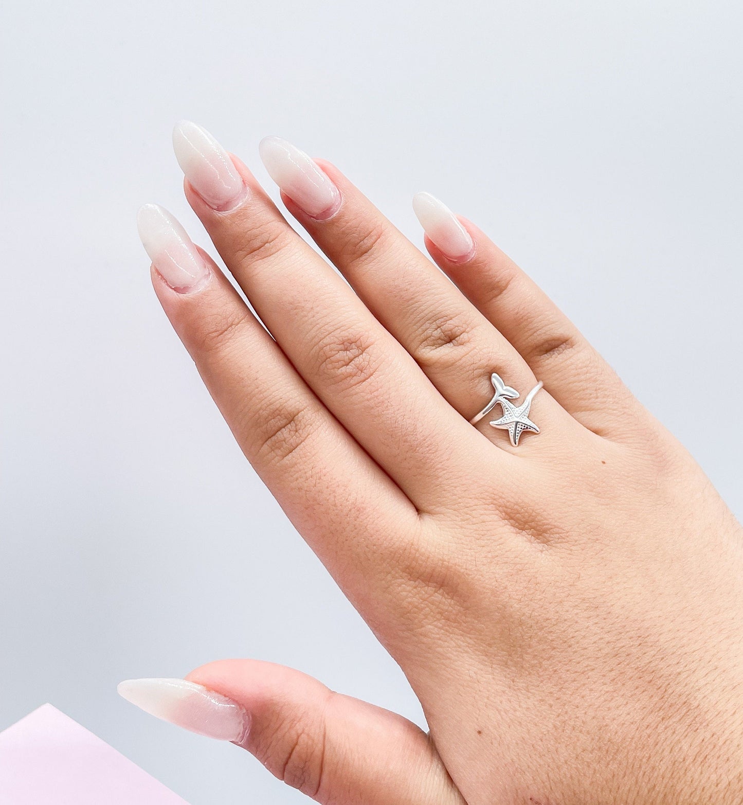 925 Sterling Silver Beach Themed Ring With Ends of Dolphin Tail and Star Fish