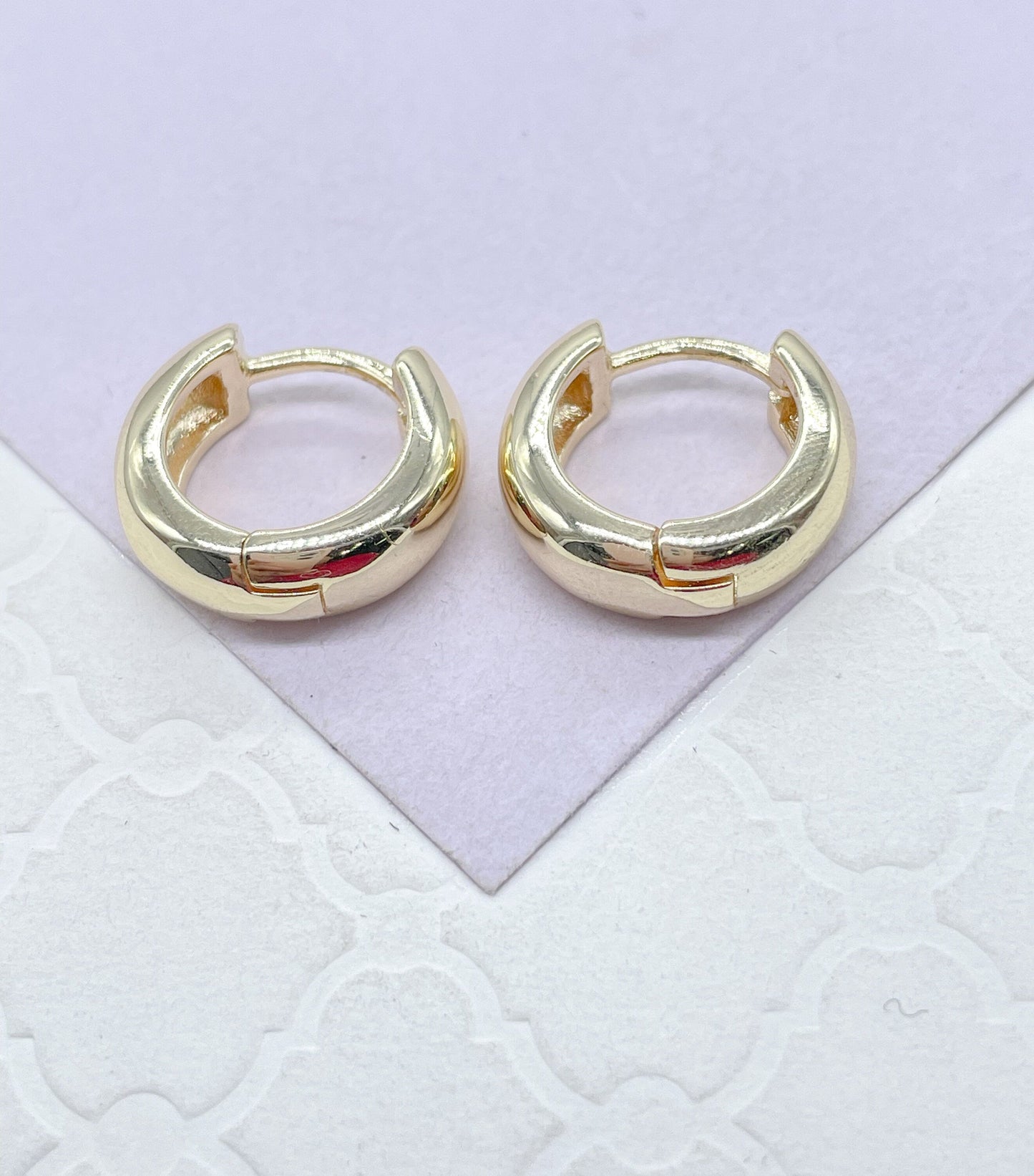 18k Gold Filled Plain Smooth Huggie Hoop Earrings In Four Sizes