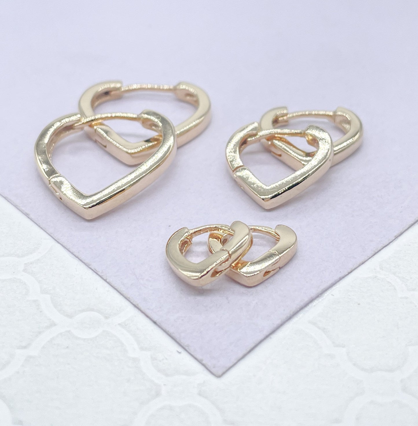 18k Gold Wide Plain Smooth Heart Hoop Earring