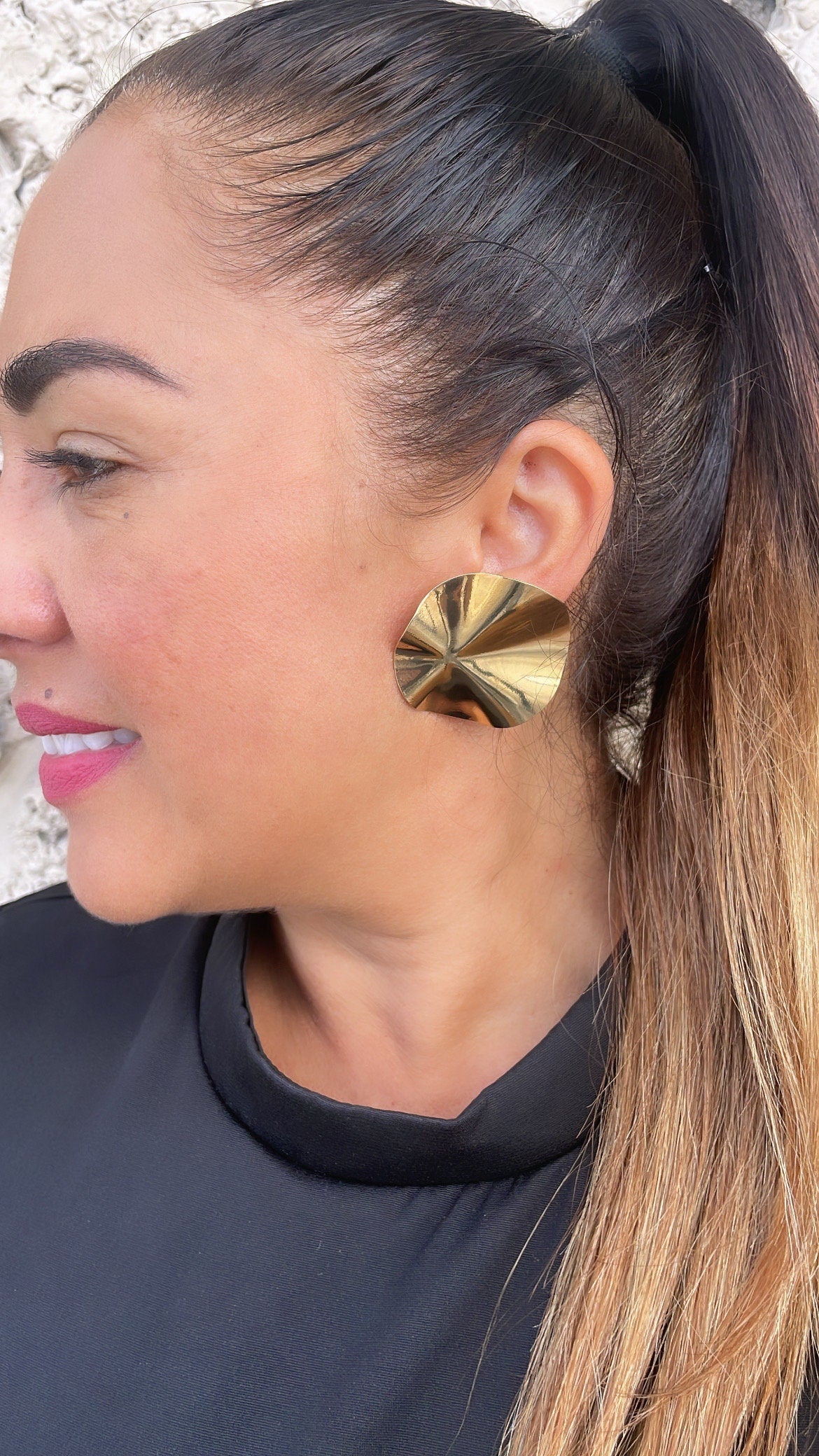 18k Gold Filled Large Hammered Circle Disk Stud Earring, Minimalist Earring, Simple Earring