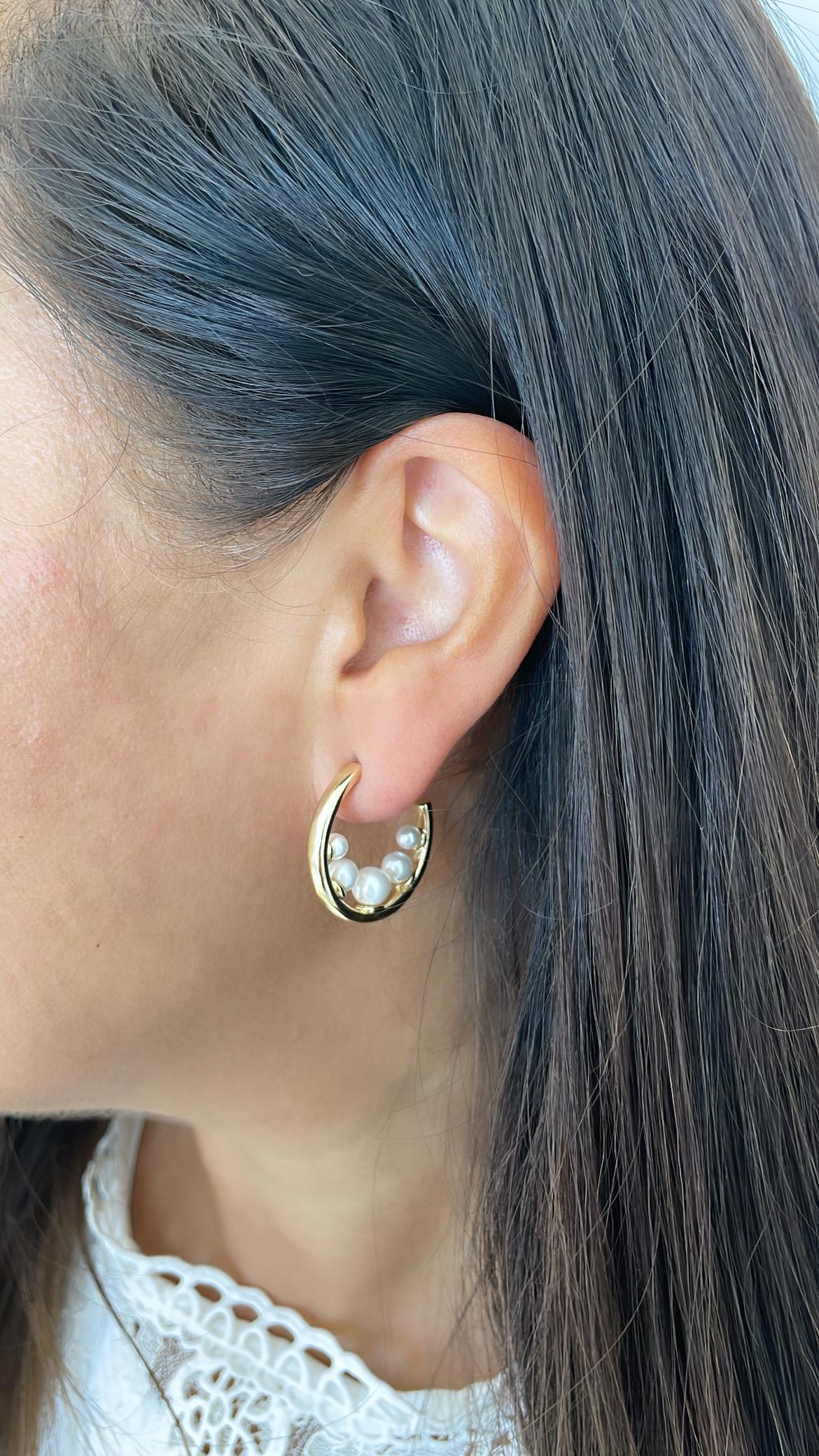 18k Gold filled Smooth Hoop Earrings With Inner Pearls Attached