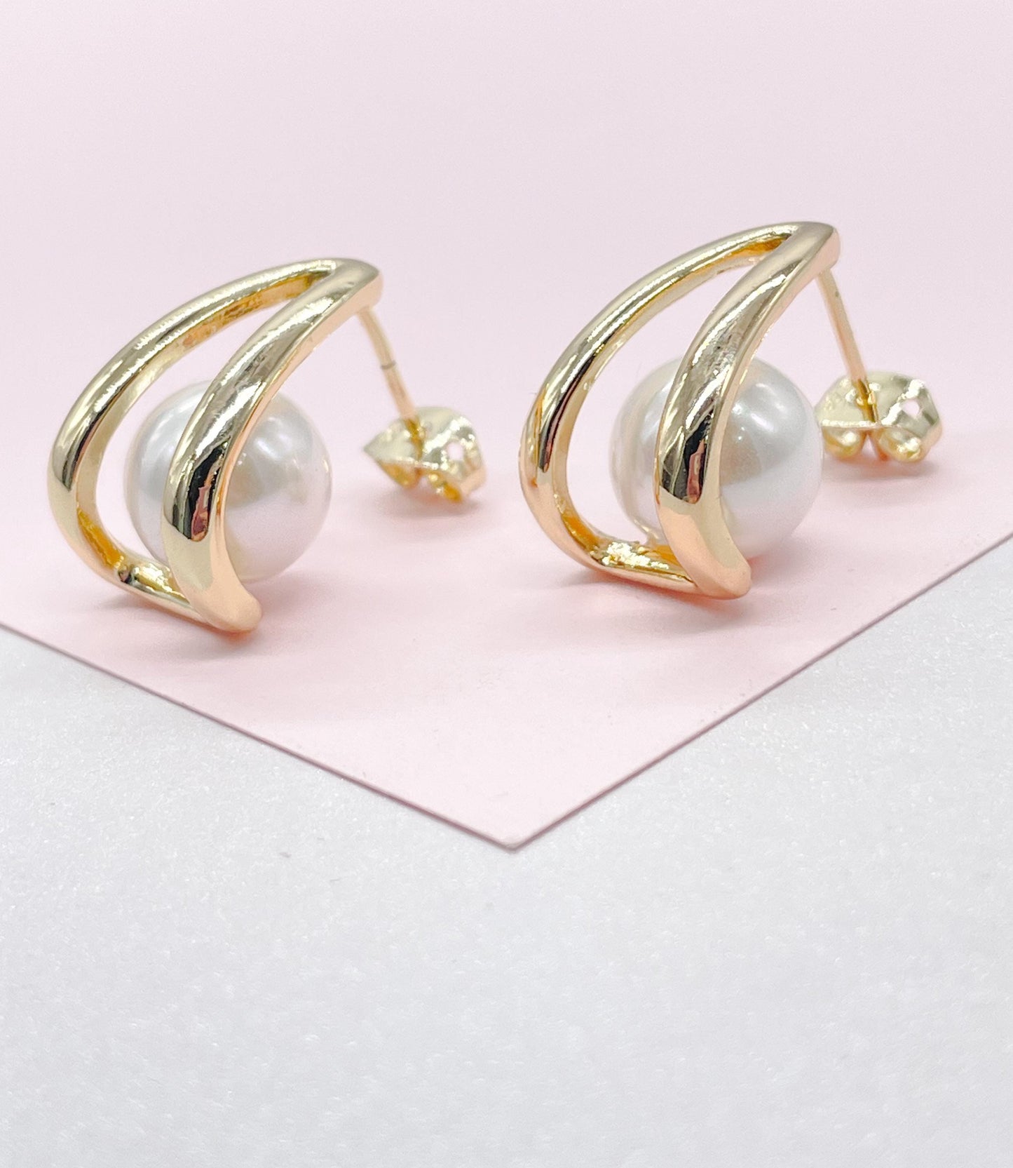 18k Gold Filled Open Tear Drop Earring With Smooth Pearl Inside