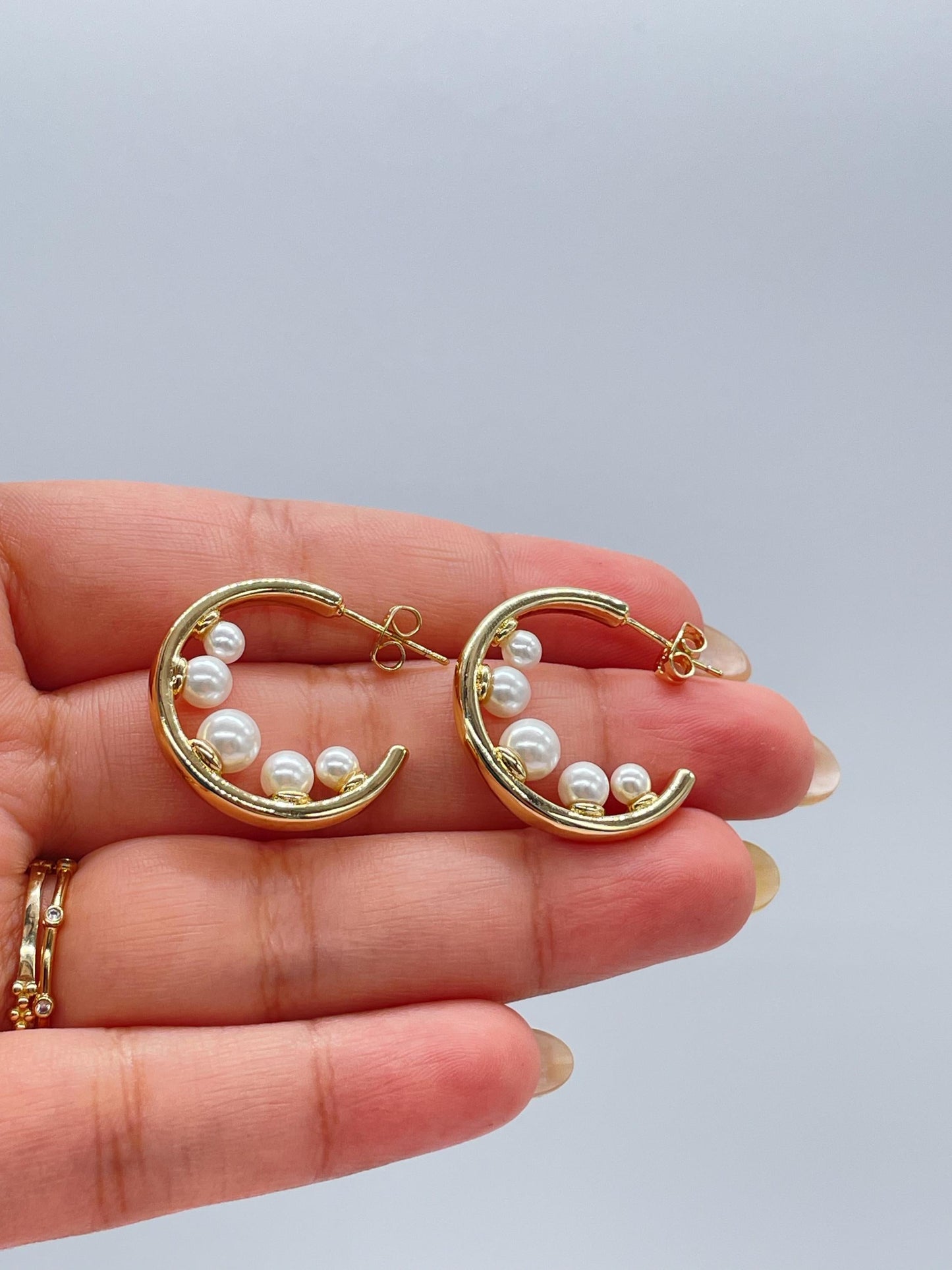 18k Gold filled Smooth Hoop Earrings With Inner Pearls Attached