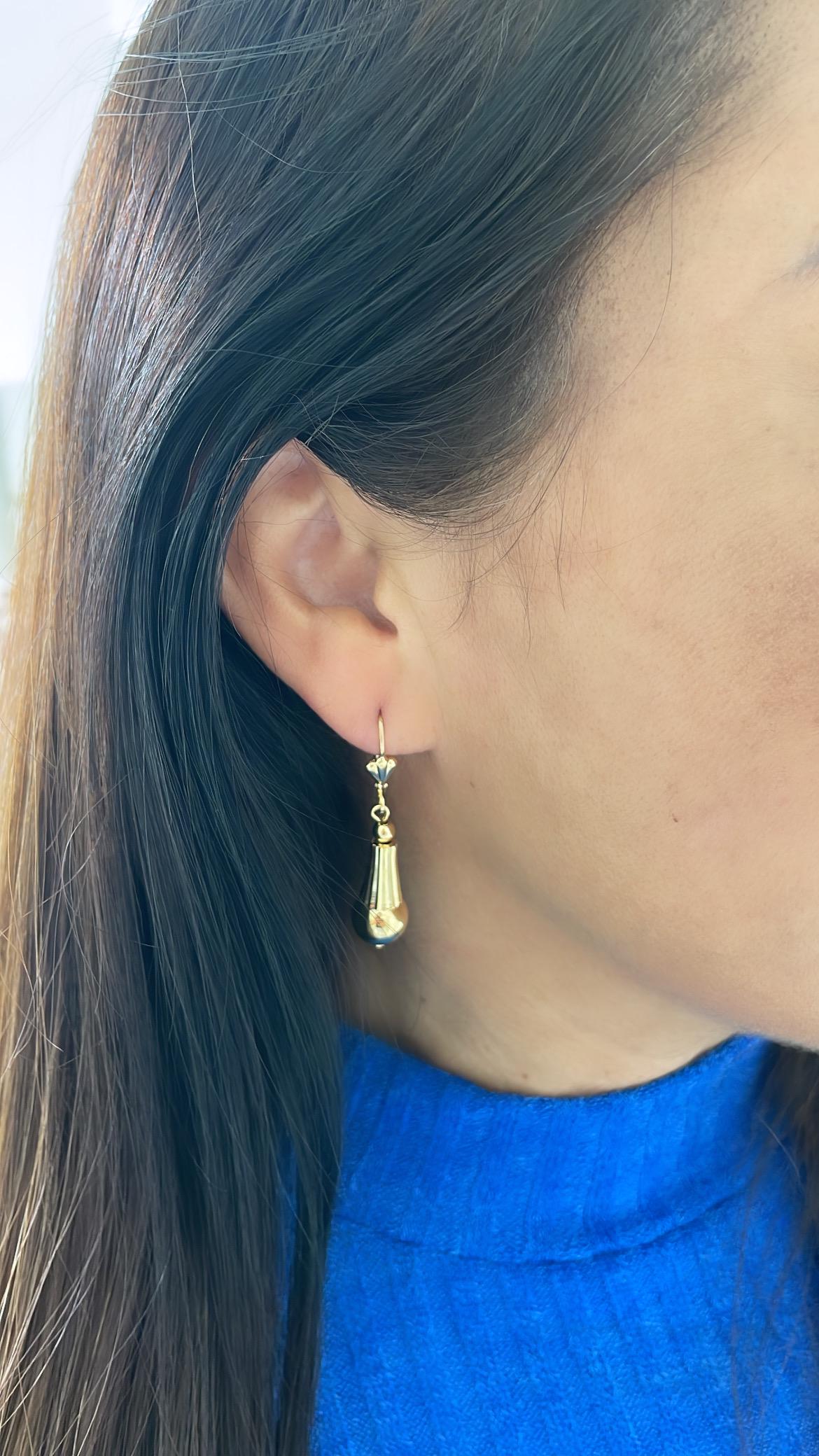 18k Gold Filled Smooth Cylinder-Cone Shape Drop Dangle Earring