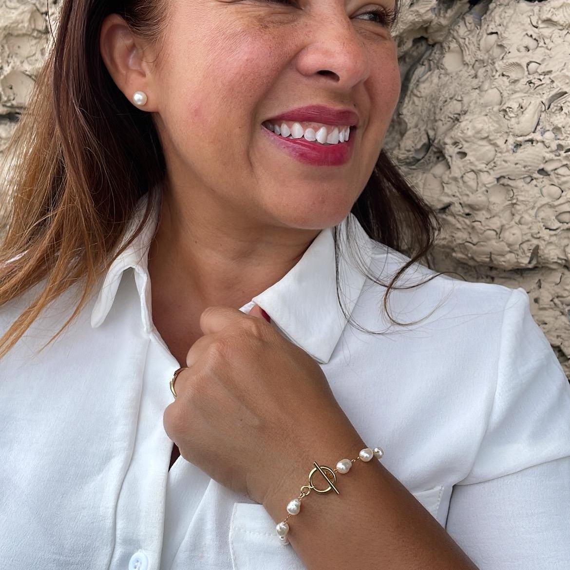 18k Gold Filled Synthetic Pearl Toggle Bracelet