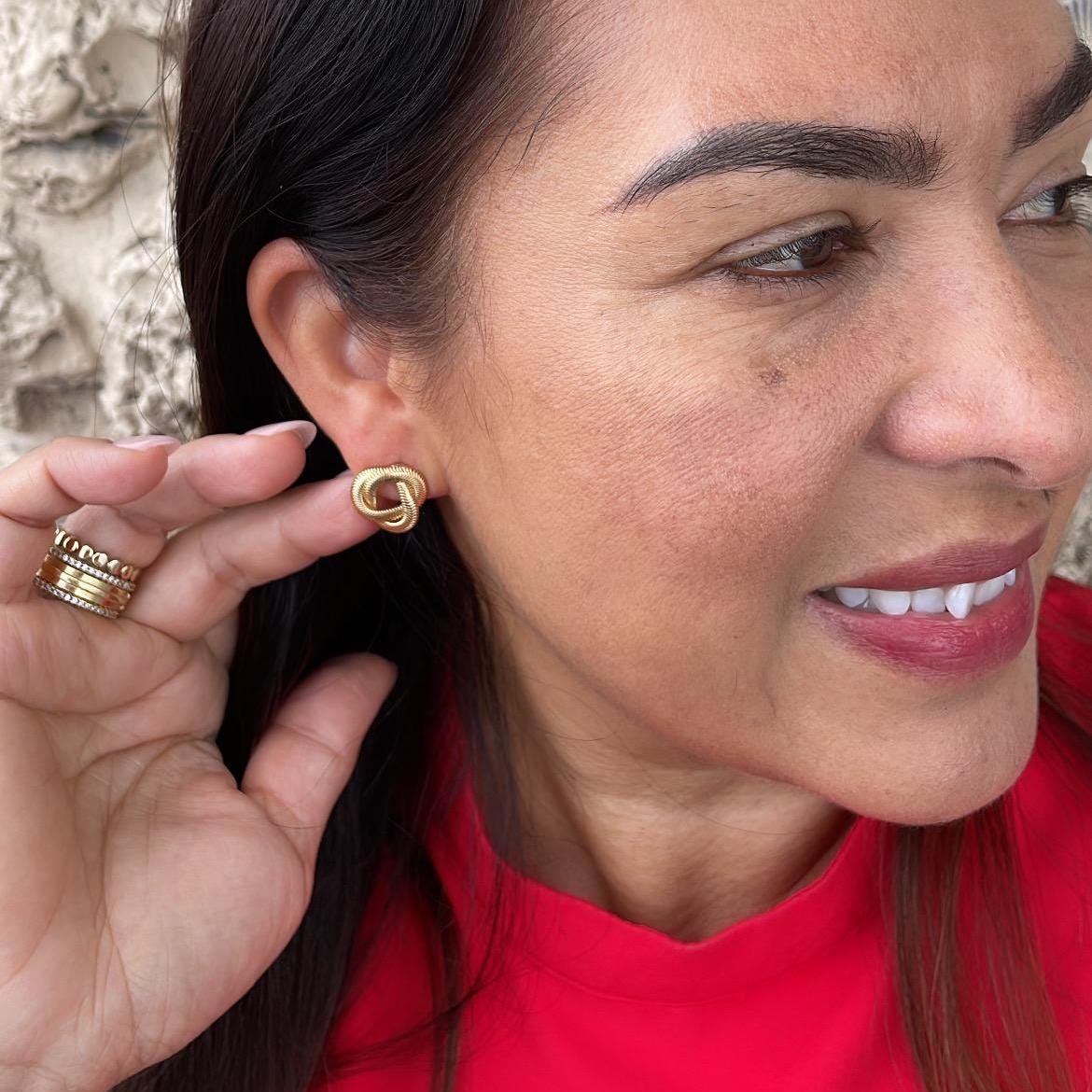 18k Gold Filled Open Loose Flat Herringbone love Knot Stud