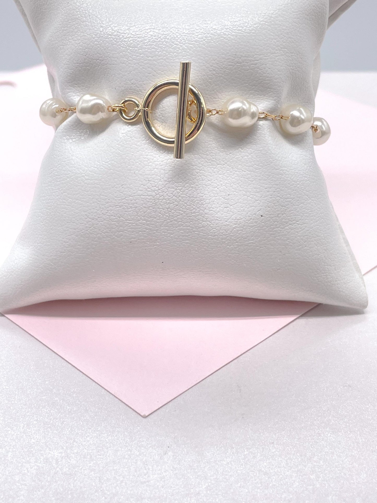 18k Gold Filled Synthetic Pearl Toggle Bracelet