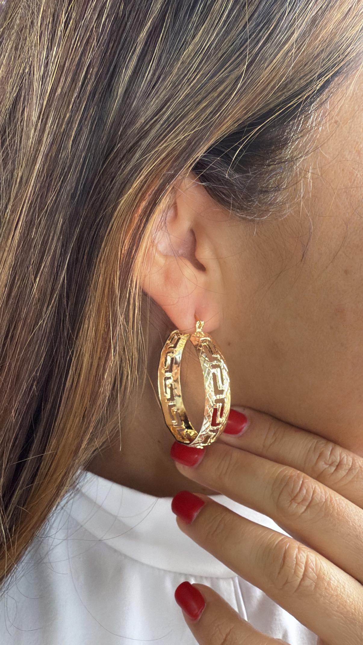 18k Gold Filled Hollow See-Through 9mm Thick Hoop Earrings, Gold Shiny Diamond Cut Hoop Earrings