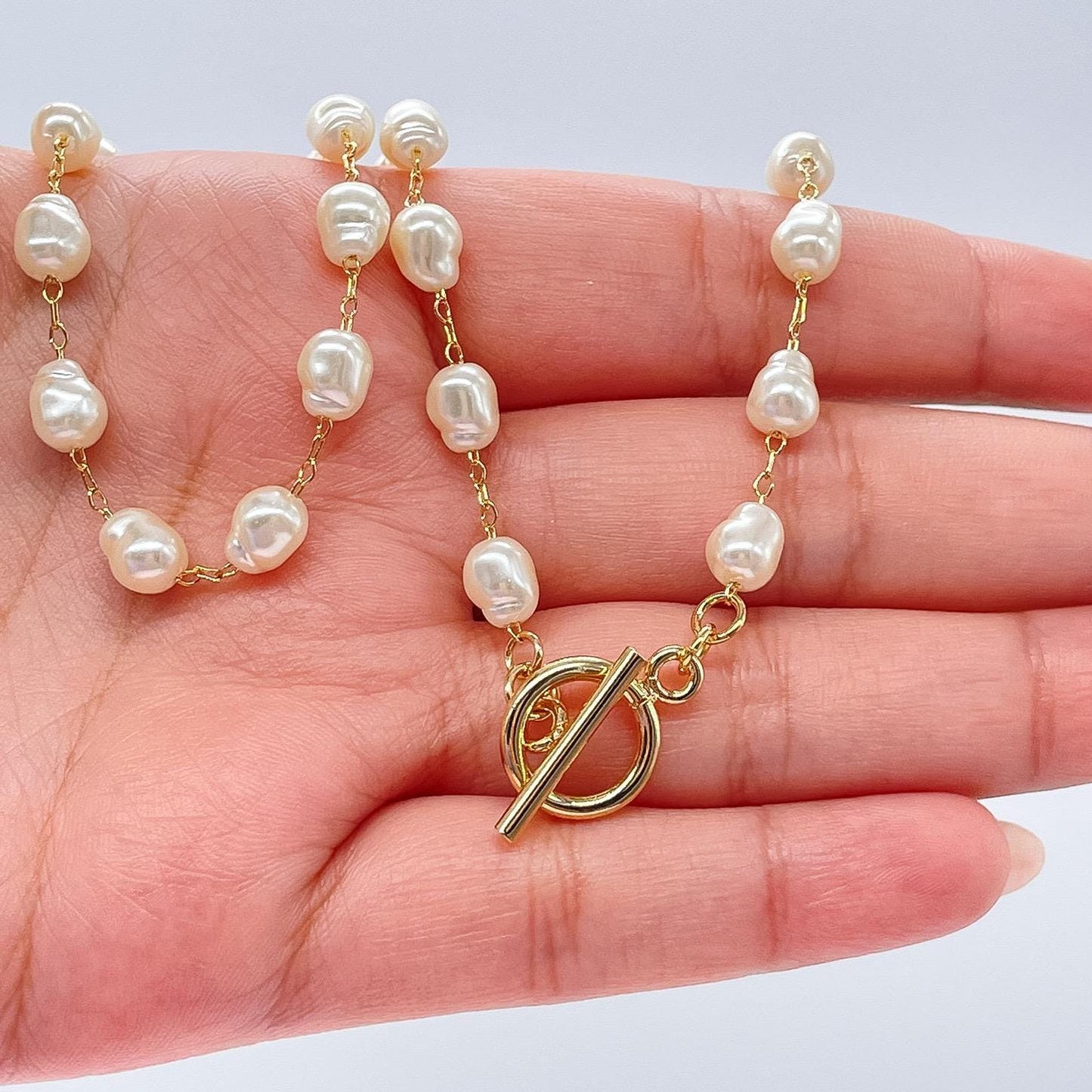 18k Gold Filled Natural Shaped 6mm Faux Beaded Pearl Toggle Choker