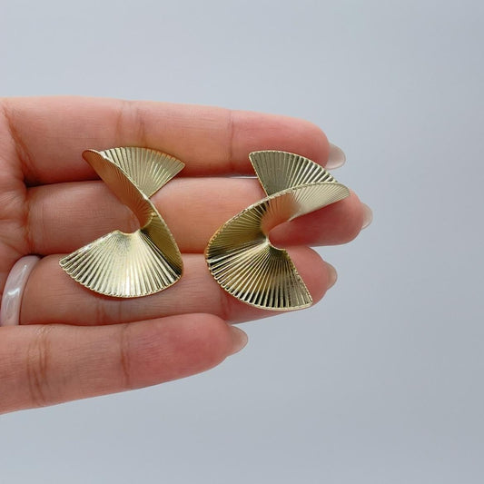 18k Gold Filled Fanned out Earrings with Stripped Pattern