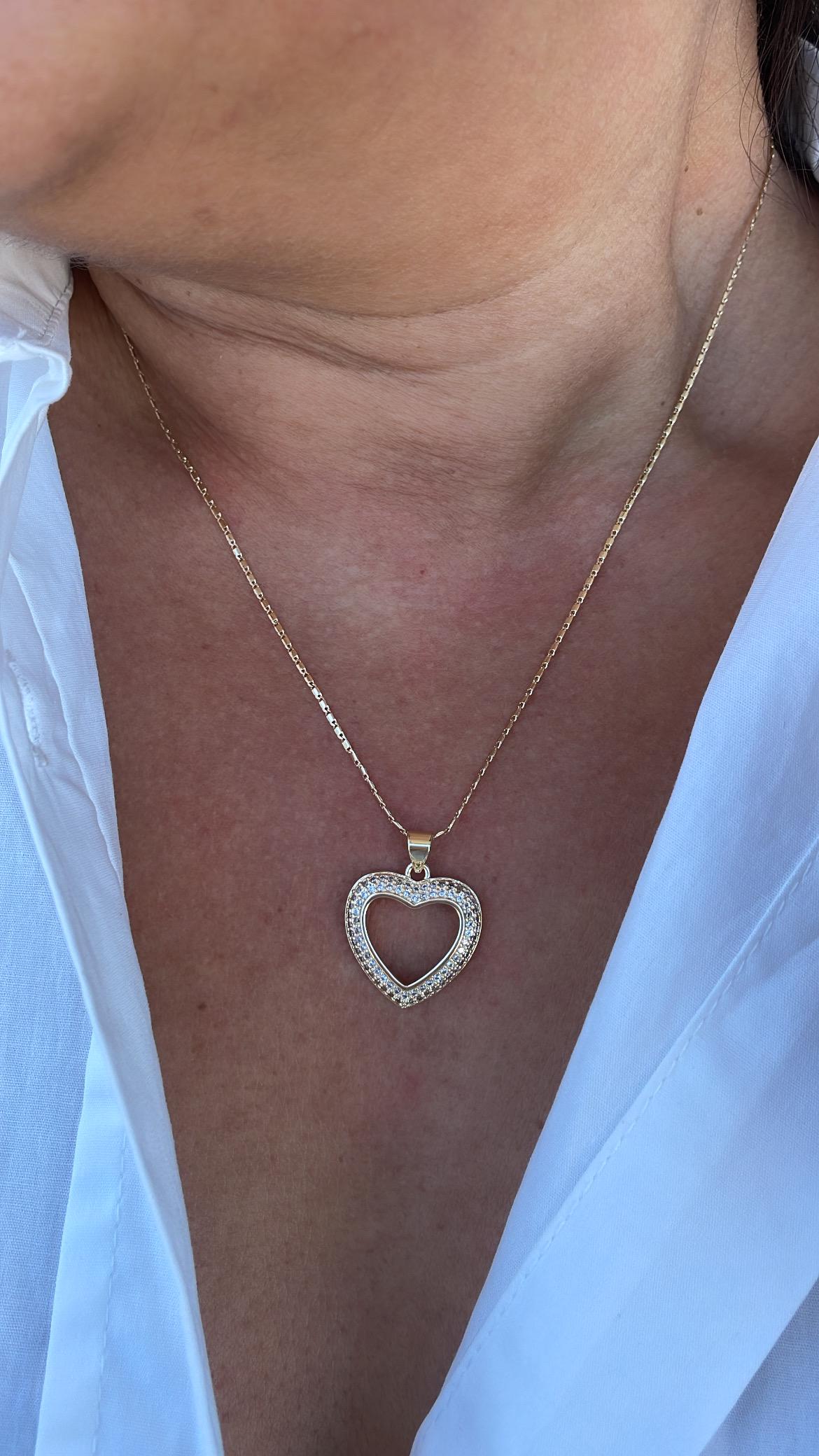 18k Gold Filled Heart Pendant wth smooth sleek outline and with Round CZ Stones