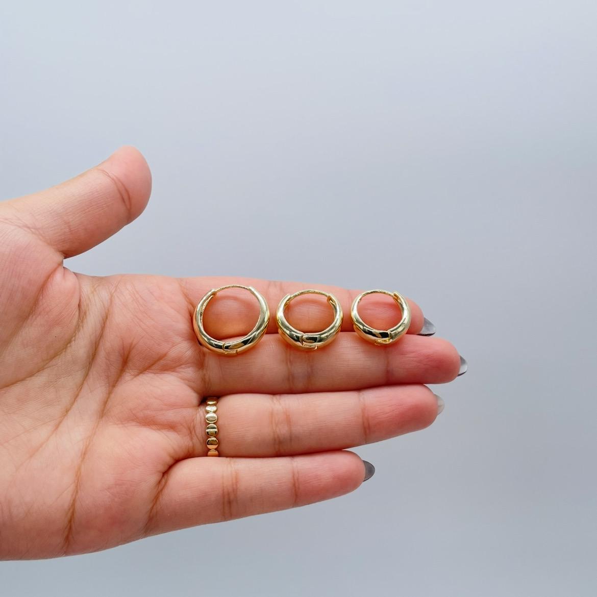 18k Gold Filled Plain Tear Drop Shaped Huggie Hoop Earrings In Three Sizes