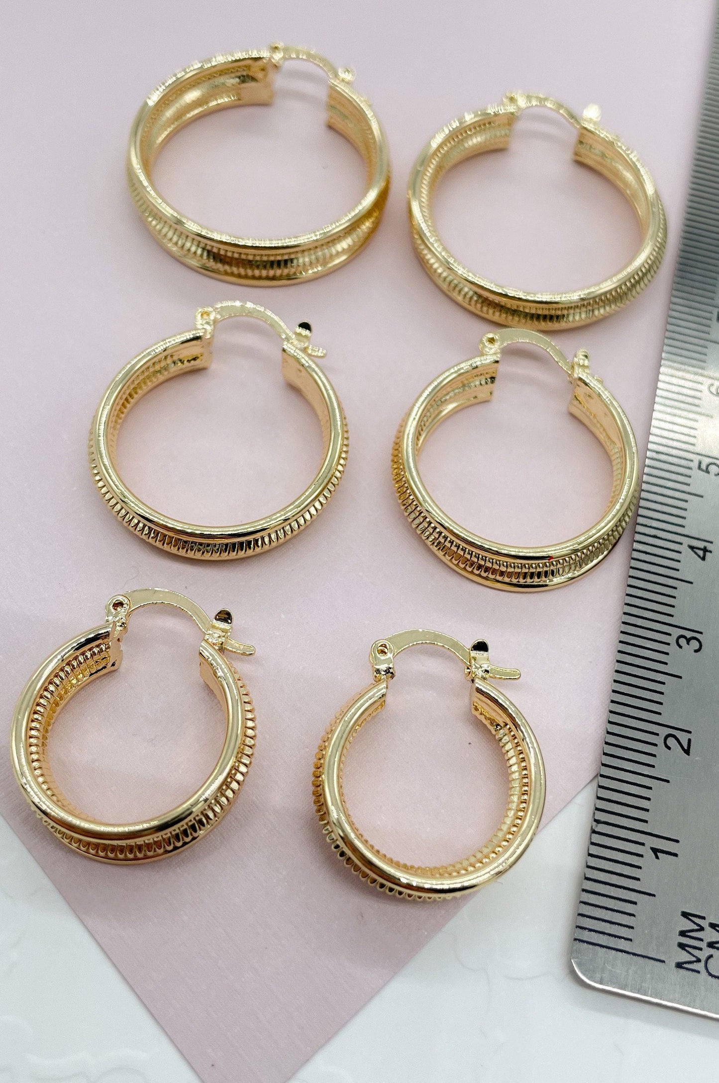 18K Gold Layered Hoop Earrings Featuring Middle Detail Rugged Wholesale And