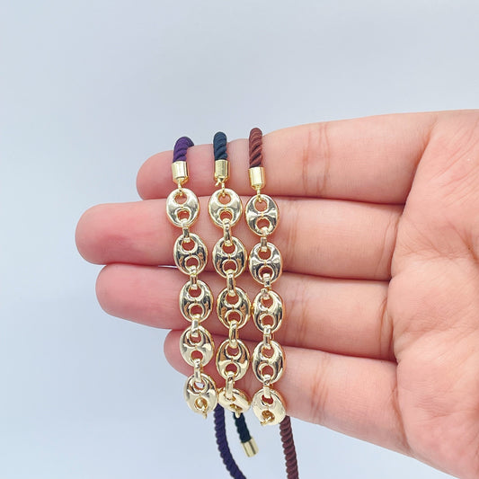 18k Gold Layered Twisted Fabric Bracelet With Mariner Chain in The Center in