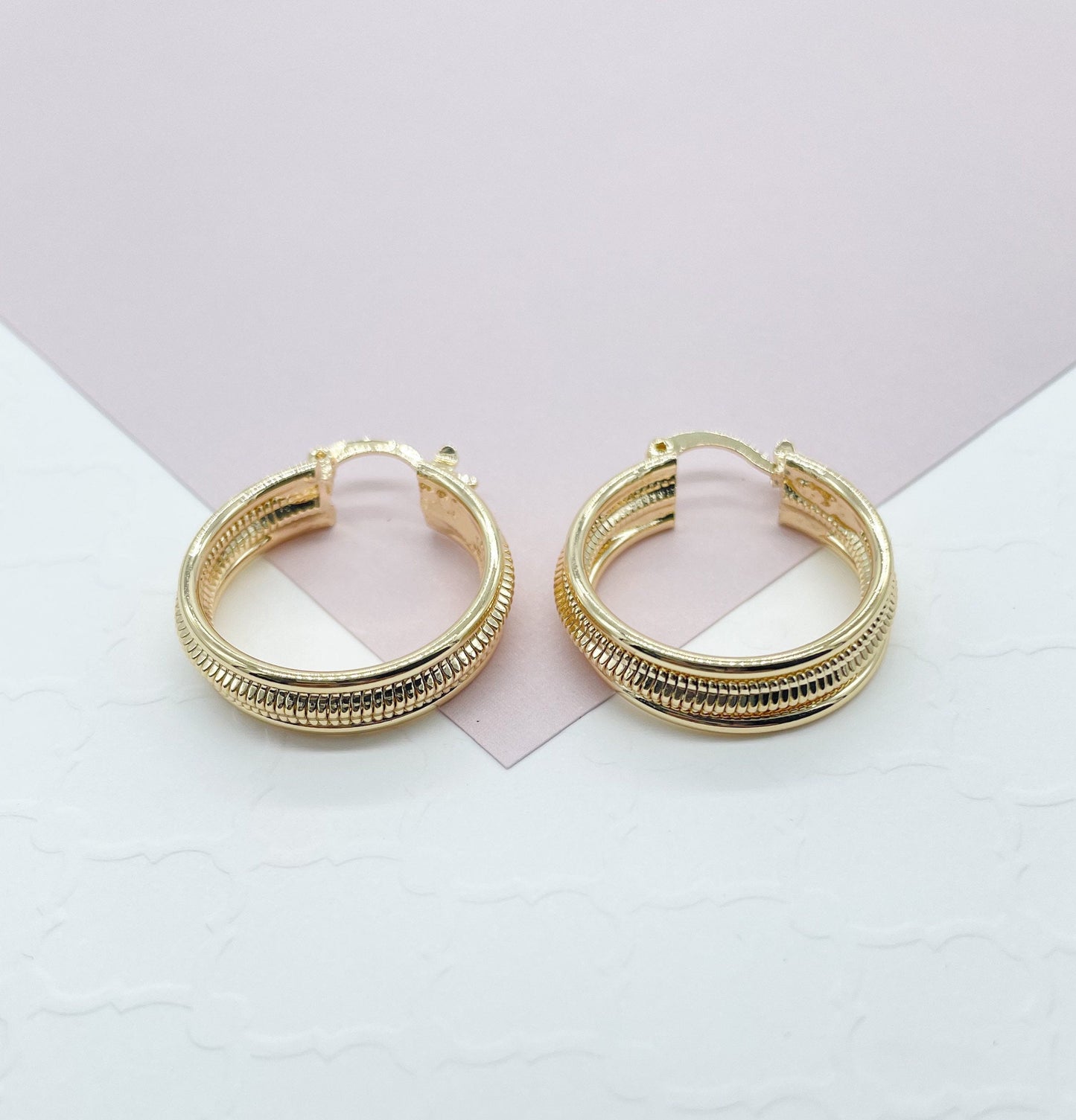 18K Gold Filled Hoop Earrings Featuring Middle Detail Rugged Wholesale And