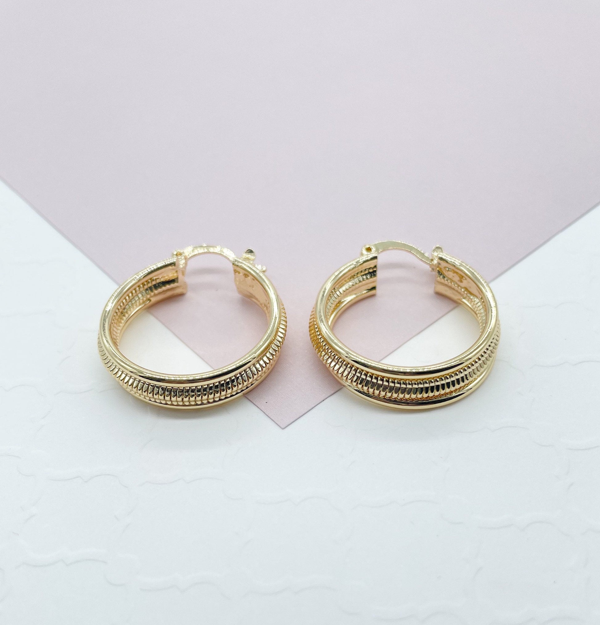 18K Gold Filled Hoop Earrings Featuring Middle Detail Rugged Wholesale And