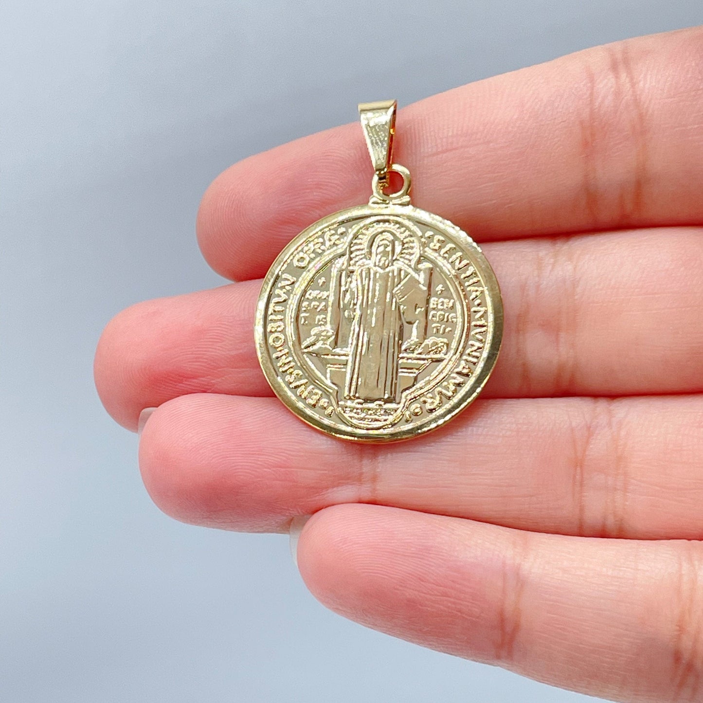 18k Gold Filled 20mm San Benito Round Medal Charm Dainty Gold Saint Benedict Pendant Jewelry Supplies