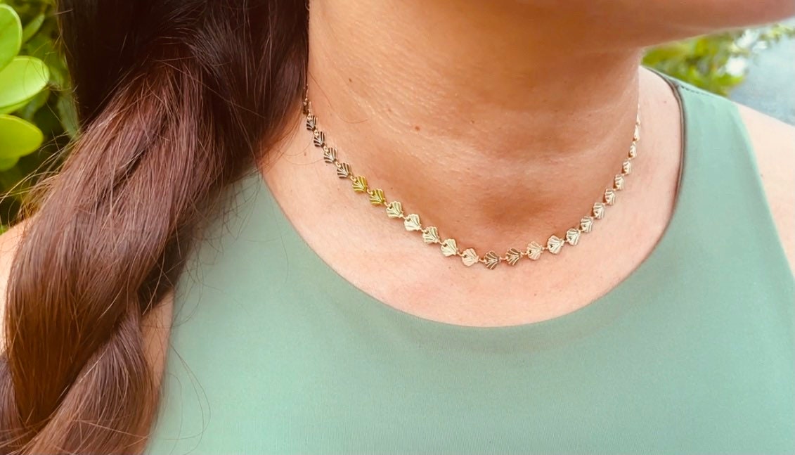 18K Gold Filled Shell Choker: Dainty Marine Jewelry