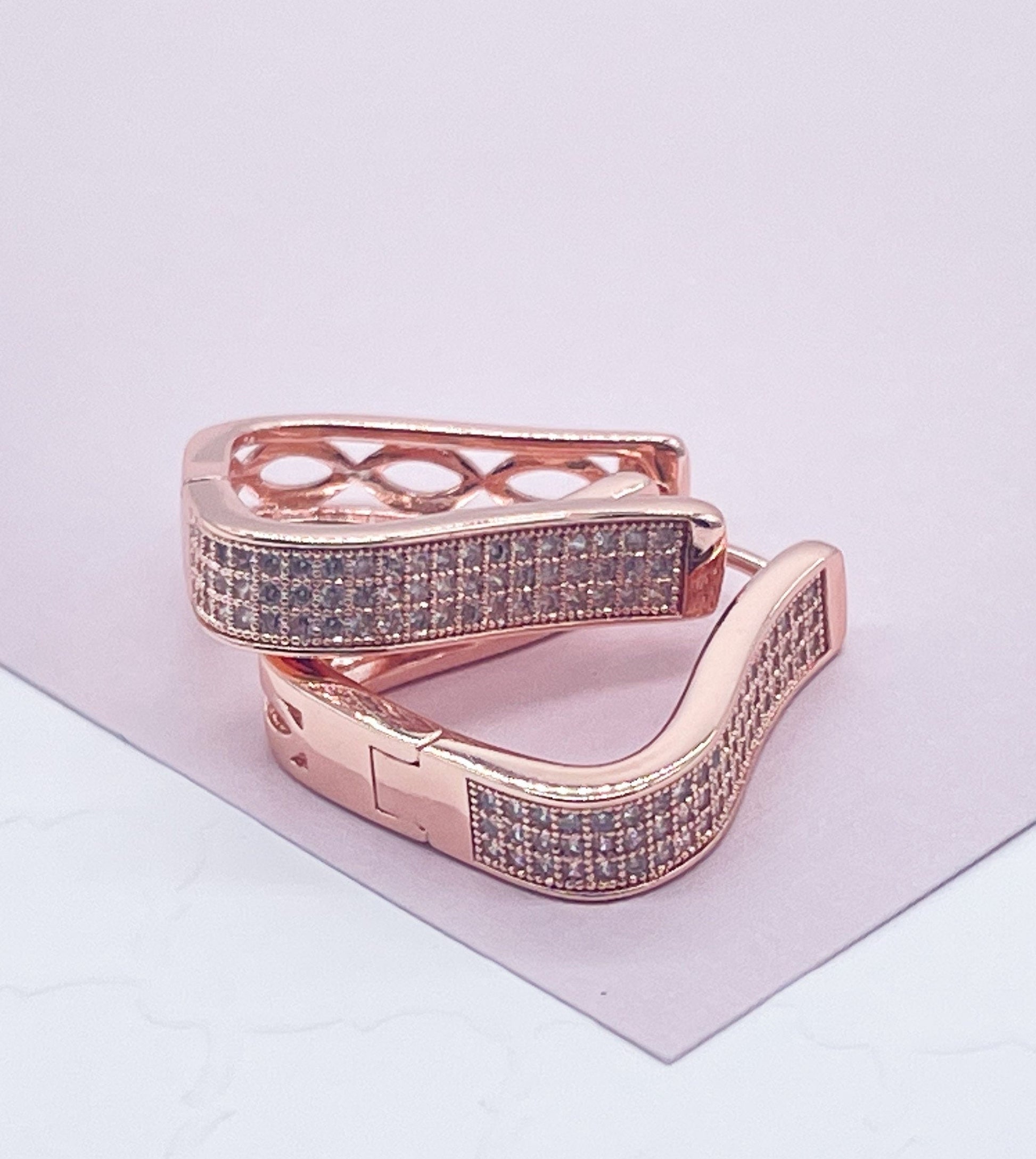 Luxury Jewelry, Sophisticate 18k Gold Filled Clicker Hoop Earrings Available in Rose Gold, Sivler And Gold