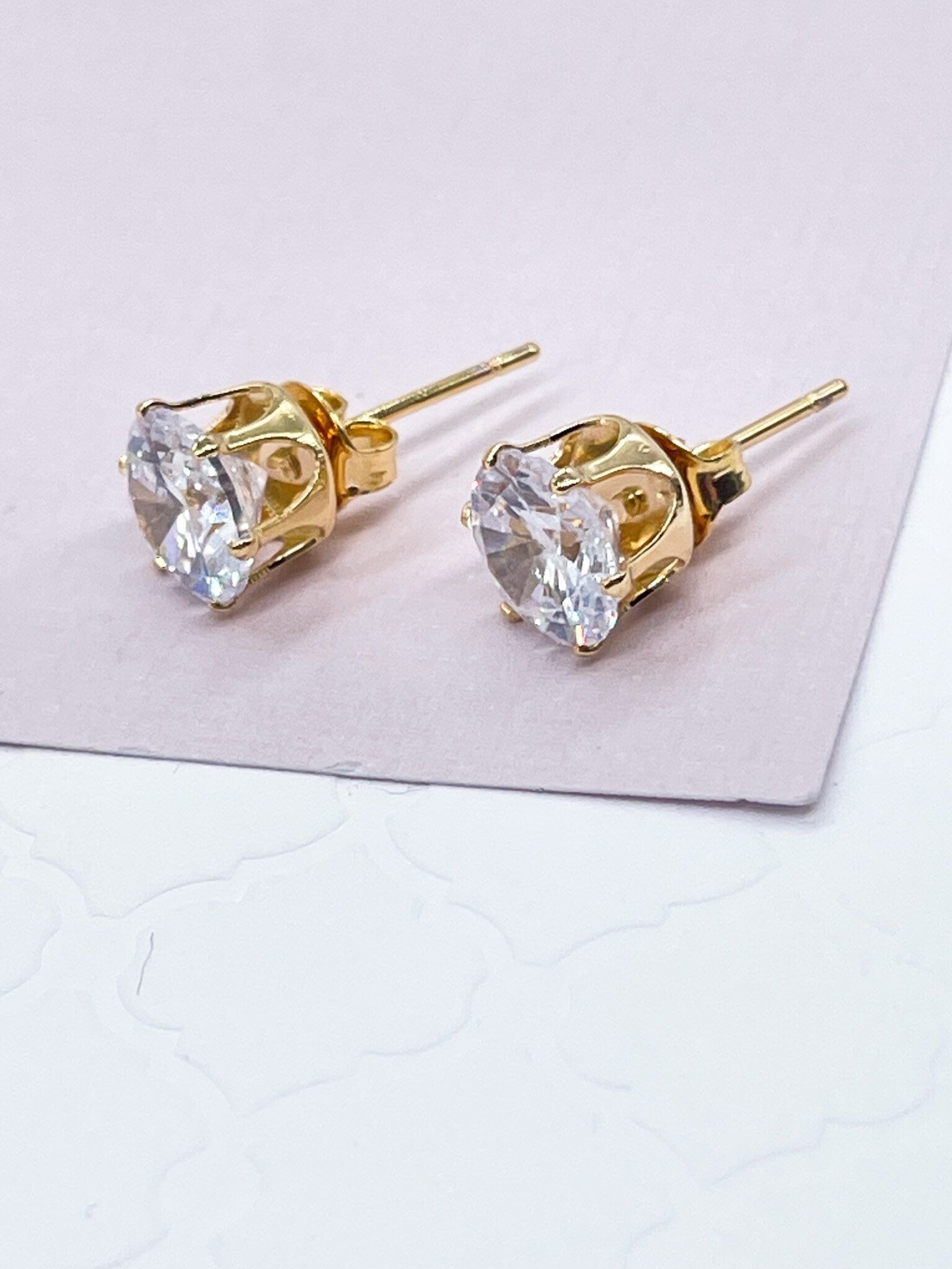 18k Gold Filled 8mm Cubic Zirconia Round Stud Earrings Crown Settings