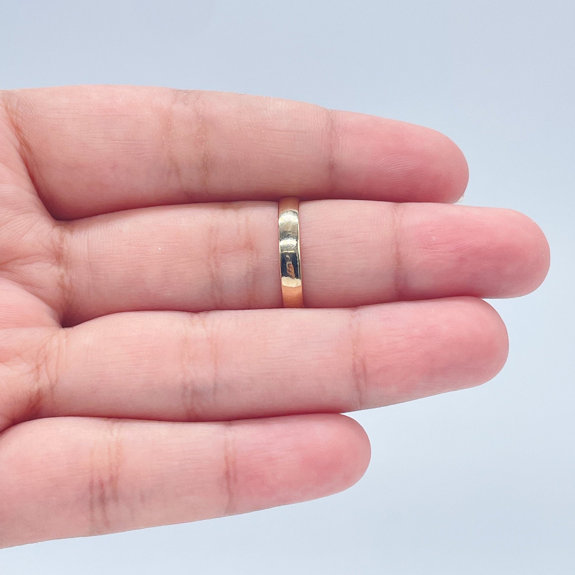 Simple Plain Stackable Band Ring In 18k Gold Filled Supplies