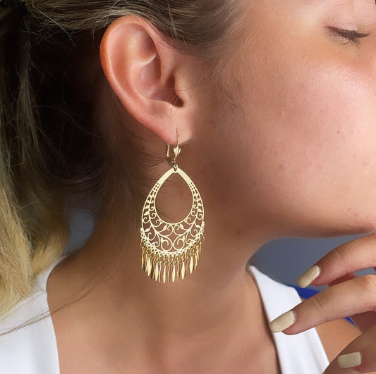 Very Light 18k Gold Filled Light Chandelier Dangling Earrings Featuring Lever Back Closure