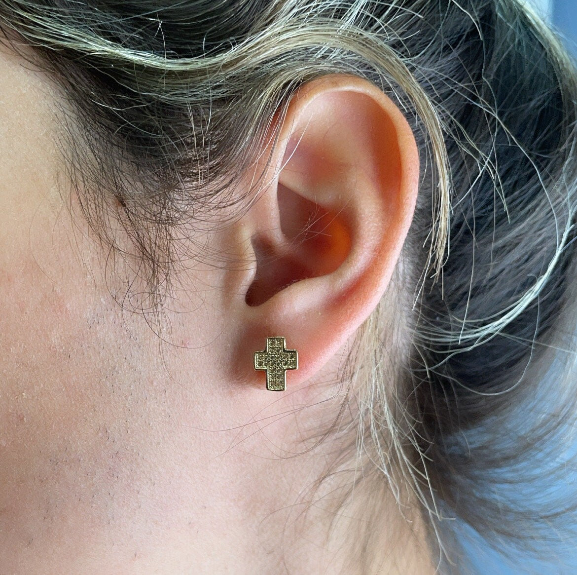 18k Gold Filled Design Pattern Casted Cross Stud Earrings