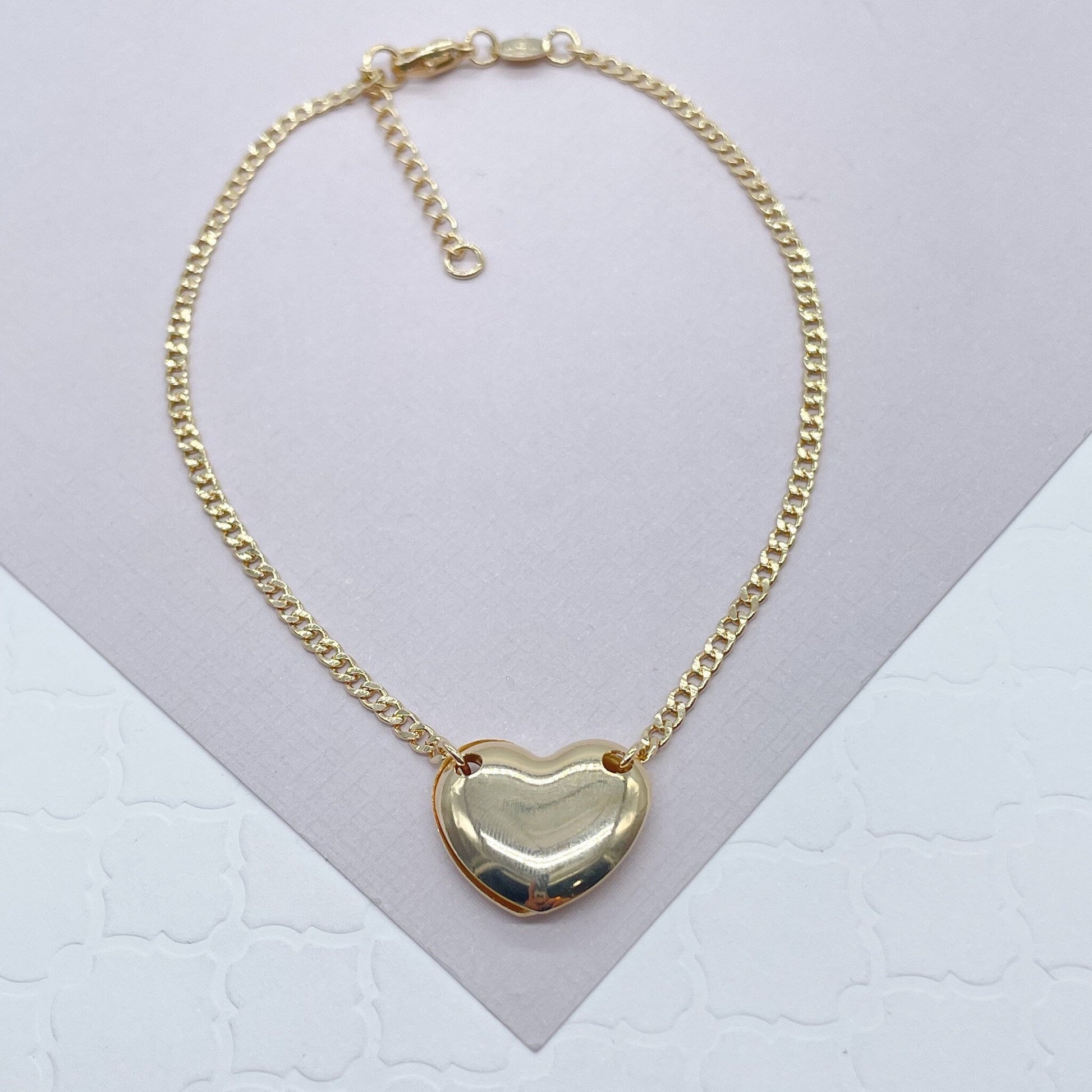 18k Gold Filled Solitaire Cute Puffy Heart Charm Anklet in Curb Chain Featuring Little Delicate Heart in The Middle