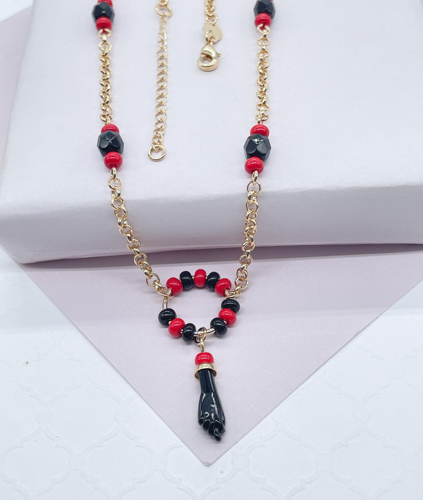 18k Gold Filled Azabache Hand Set With Red and Black Beads