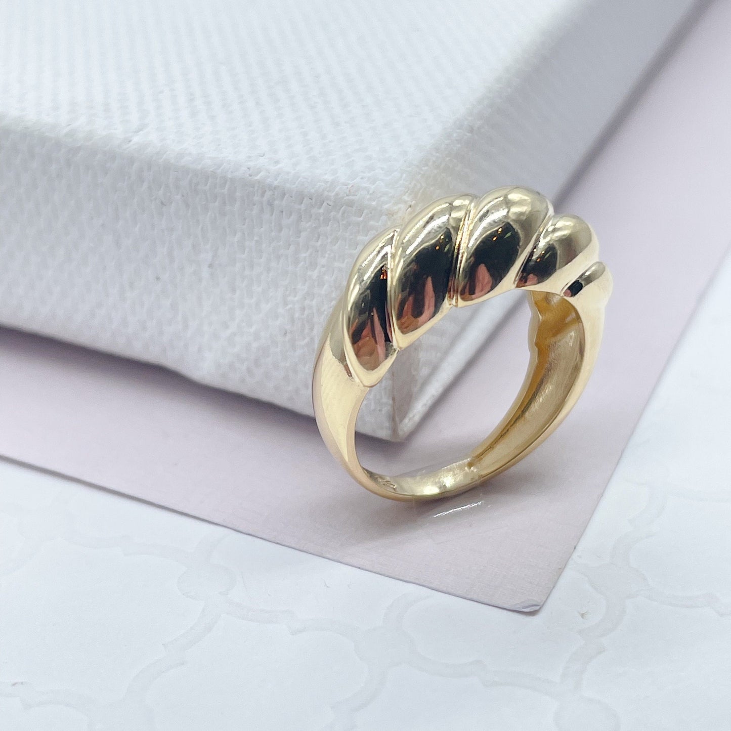18k Gold Filled Dome Croissant Ring, Twisted Design for a Modern Look, Wholesale Jewelry Supplies