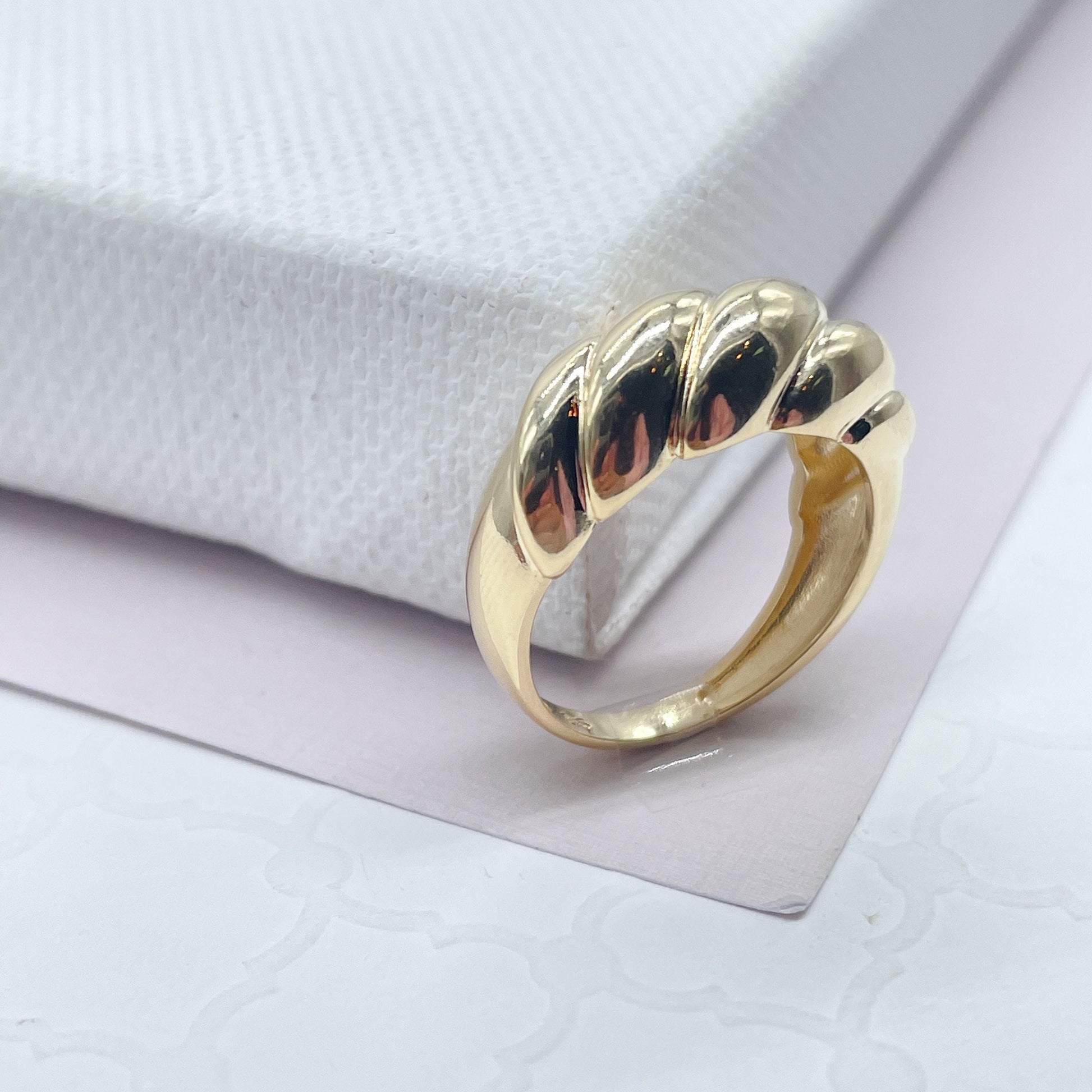 18k Gold Filled Dome Croissant Ring, Twisted Design for a Modern Look, Wholesale Jewelry Supplies