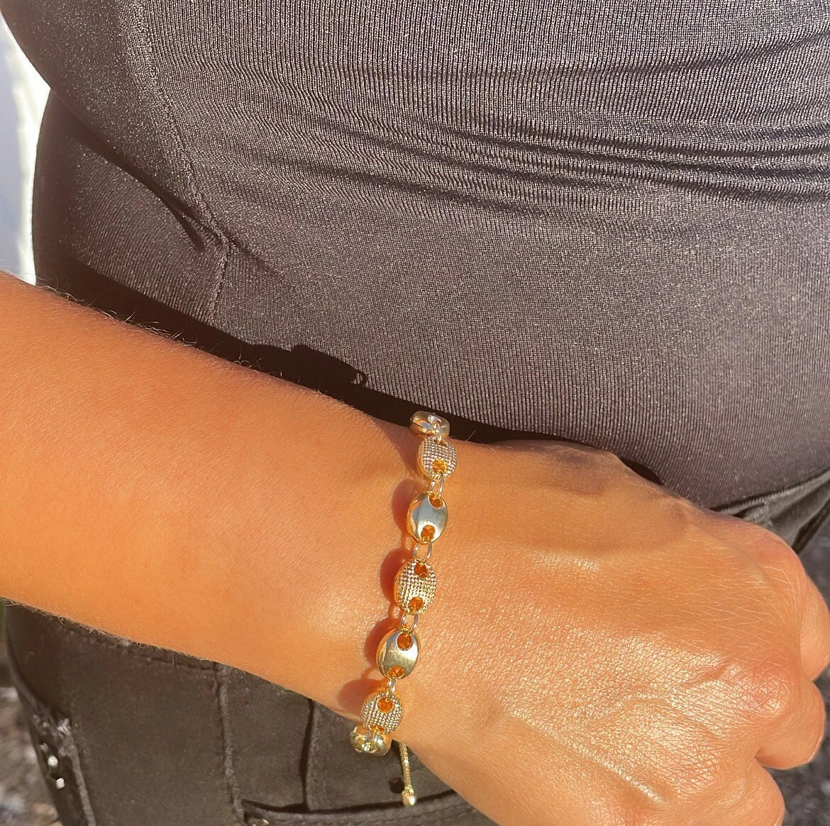 18k Goldfilled Puffy Mariner Patterned With Rough & Smooth Links