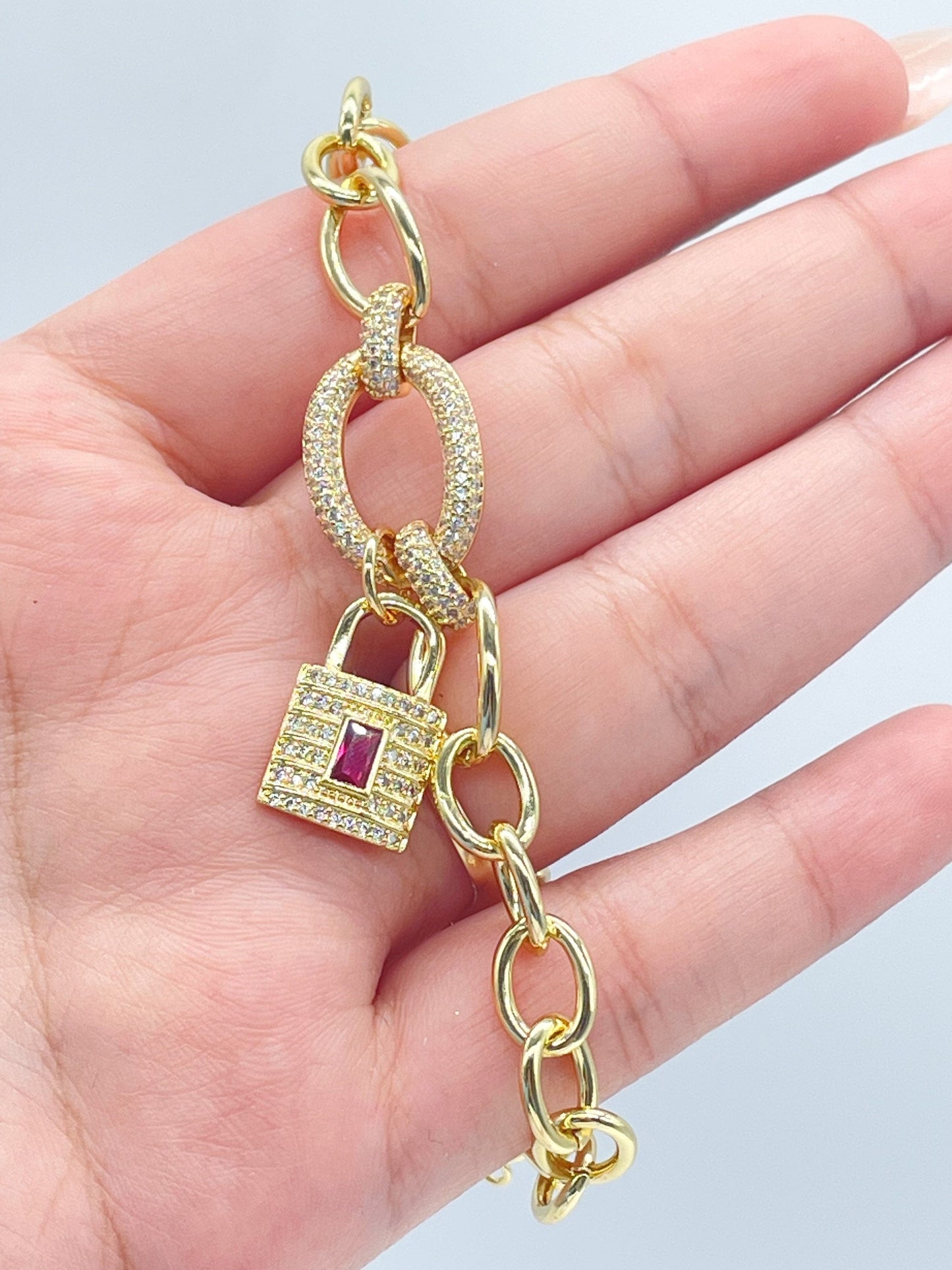 18k Gold Filled Single Lock Charm Bracelet | Wholesale Jewelry Supplies | Chunky Bracelet | Cubic Zirconia Bracelet Gold