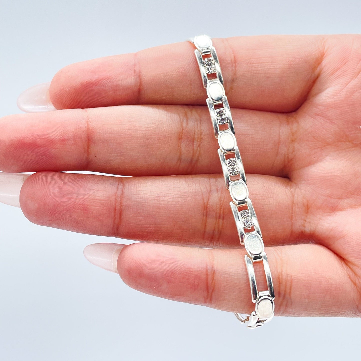 18k Silver Filled Link Bracelet Patterned With Zirconia