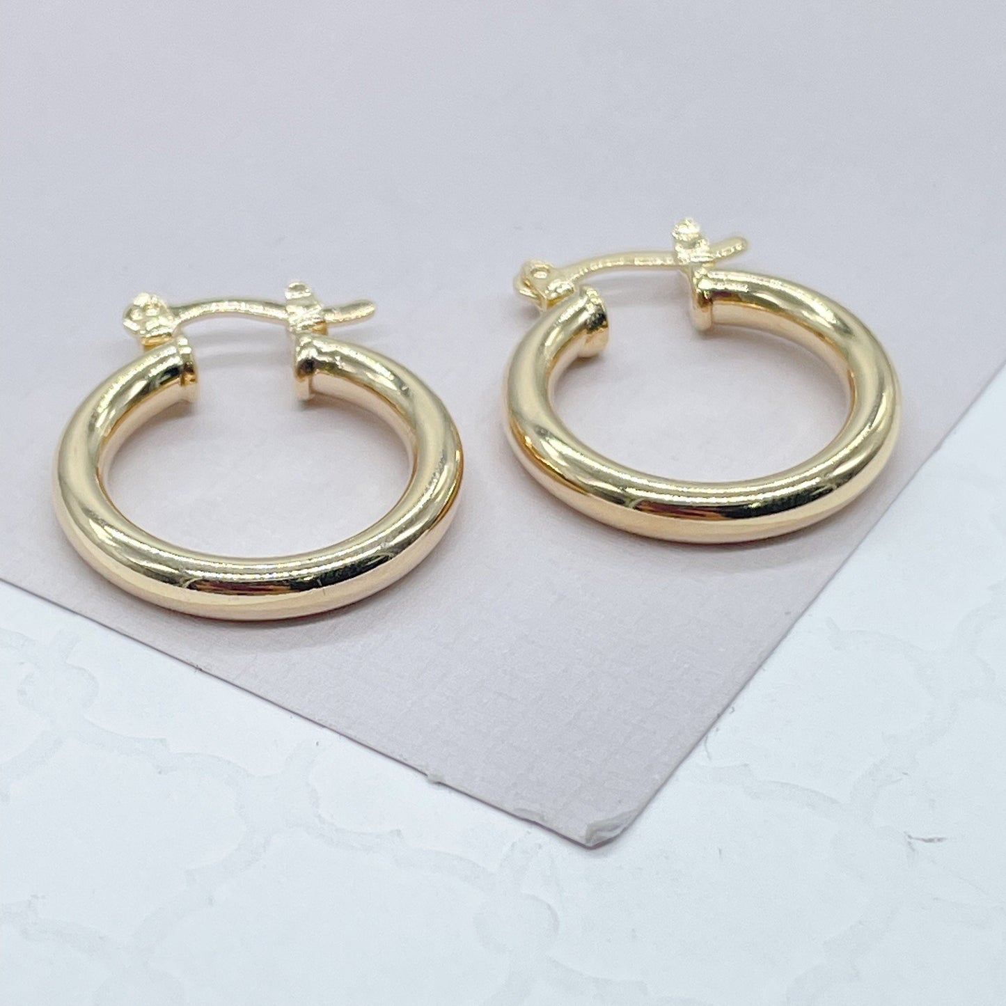 18k Gold Filled Medium Thin Plain Hoop Earrings