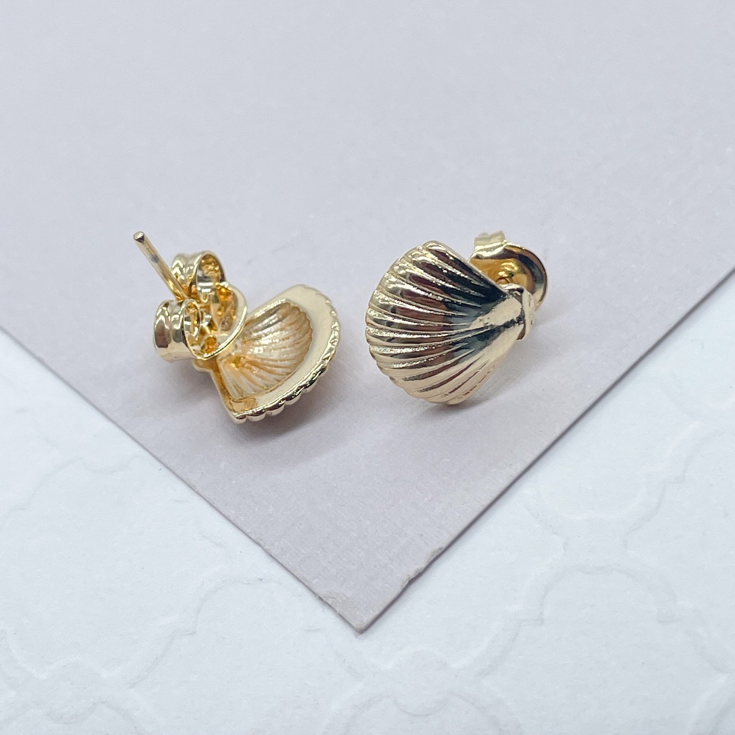 18k Gold Filled Clam Shell Stud Earrings