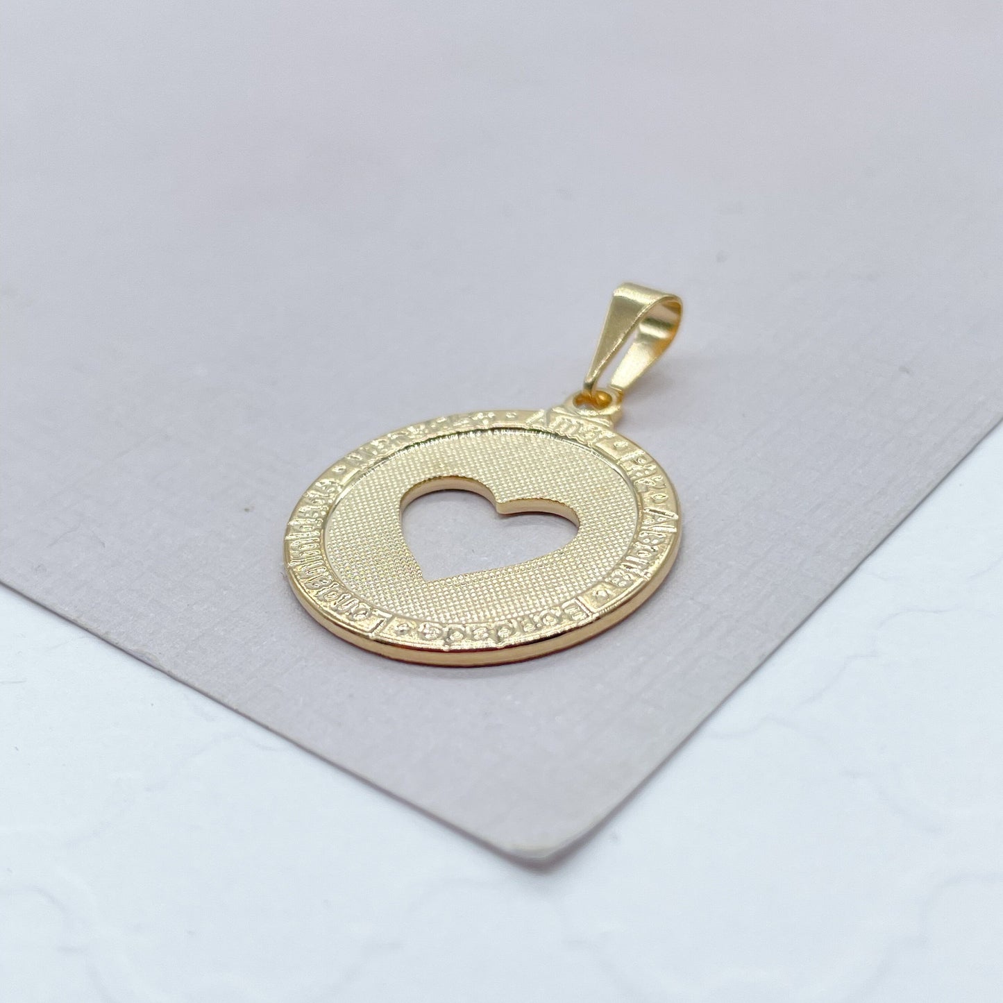 18k See Through Heart Pendant With Engraved Love Words