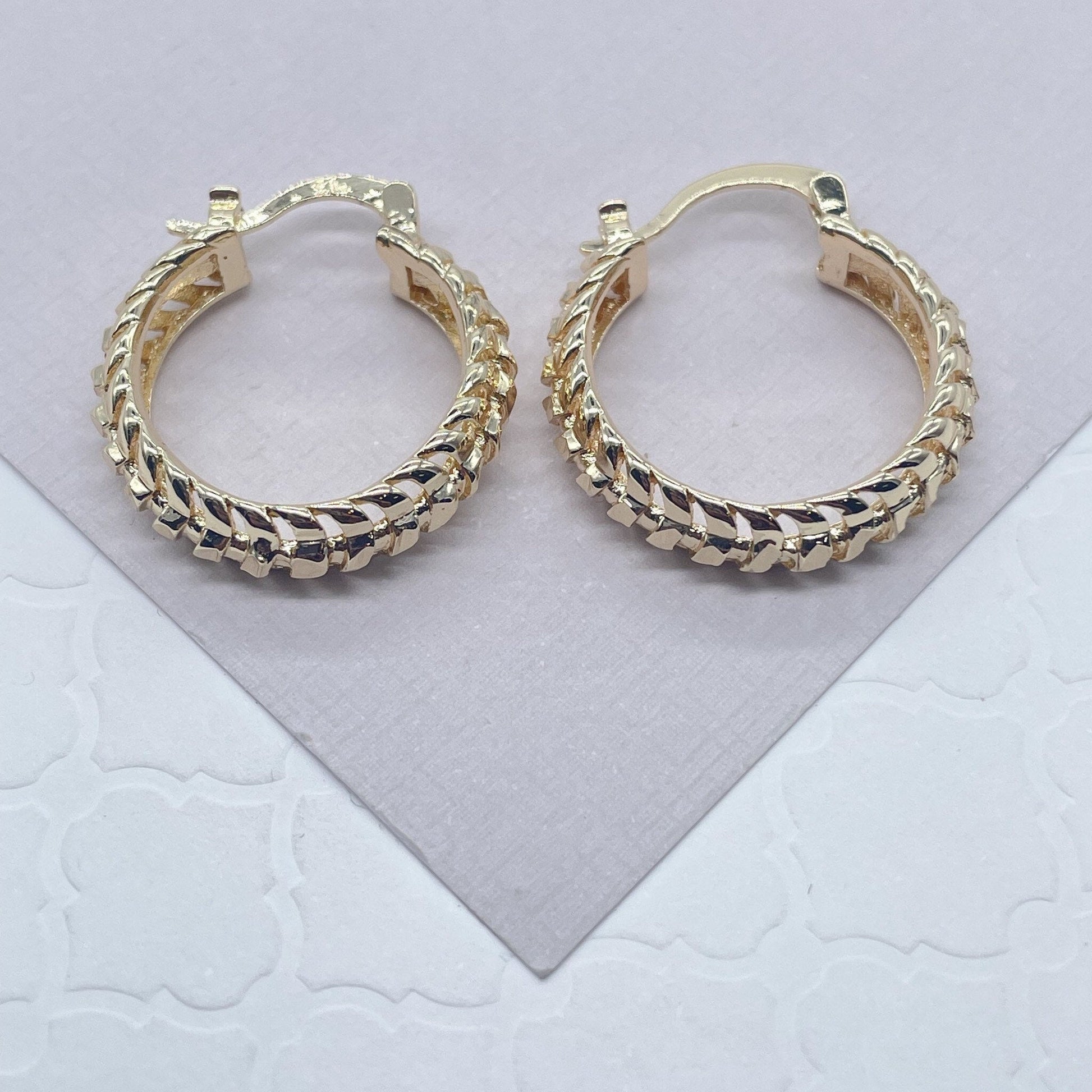 Vintage Alligator Tail Pattern Hoop Earrings Made In 18k Gold Filled Wholesale
