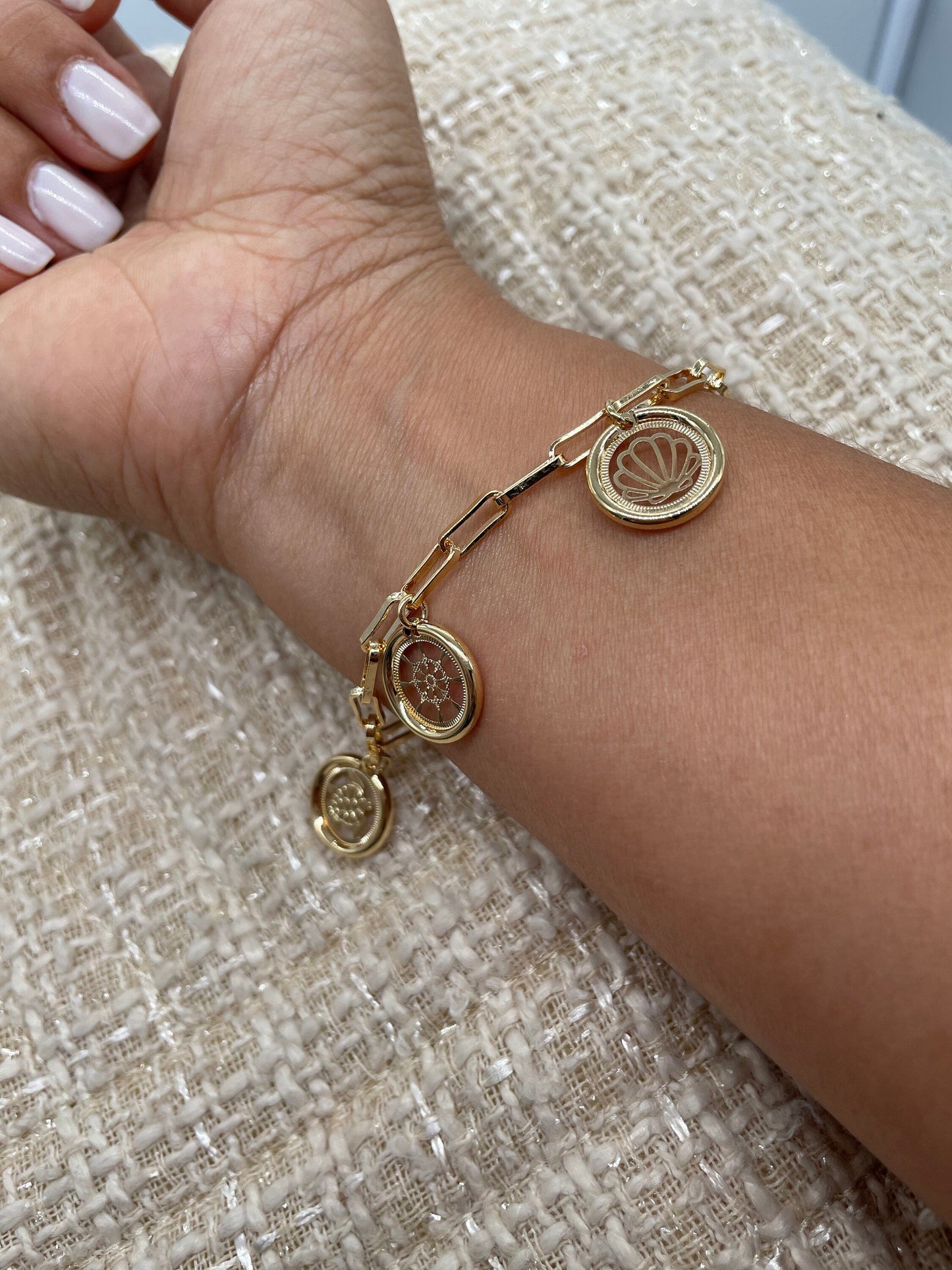 18k Gold Filled PaperClip Bracelet With Multiple Sea Creatures Charms