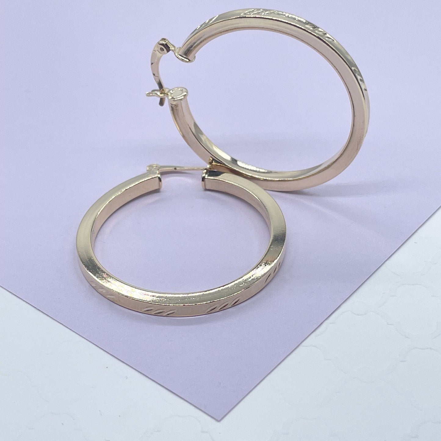 18k Gold Filled Sharp Edges Hoop Earrings with Smooth Finish and 3 Score Pattern