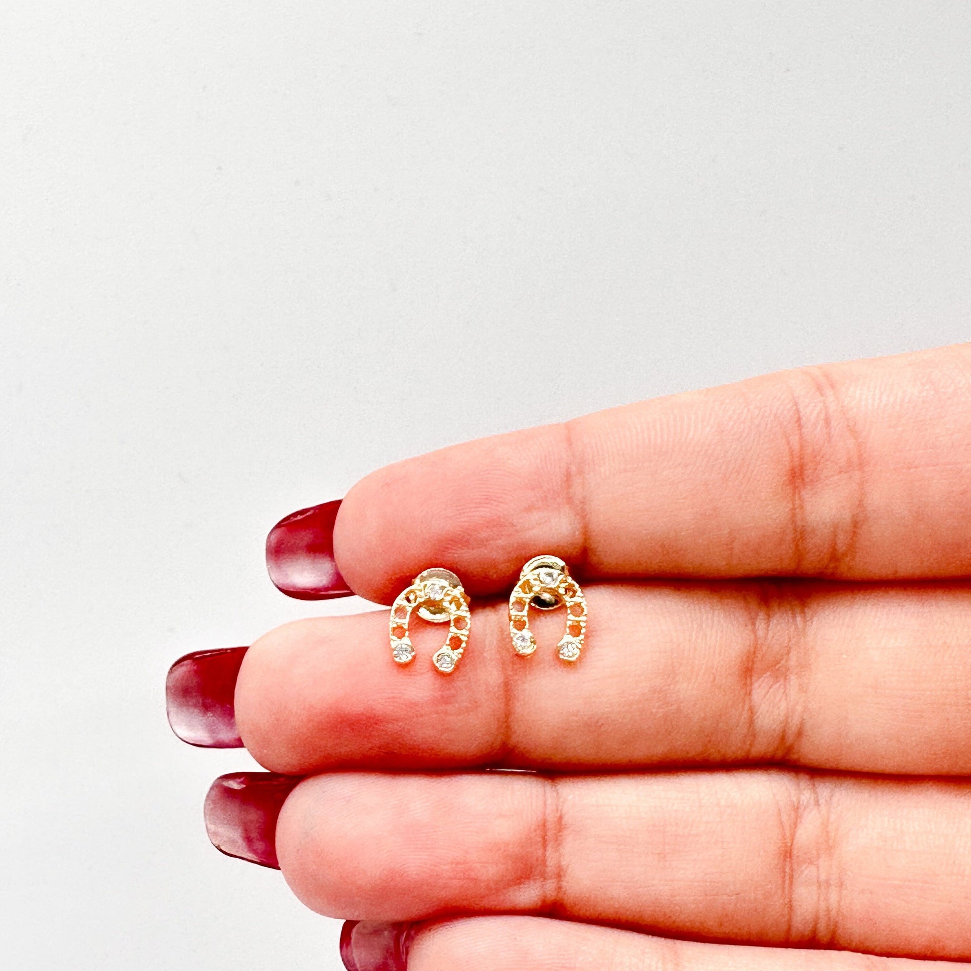 18k Gold Filled Horse Shoe Zirconia Stone Stud Earring