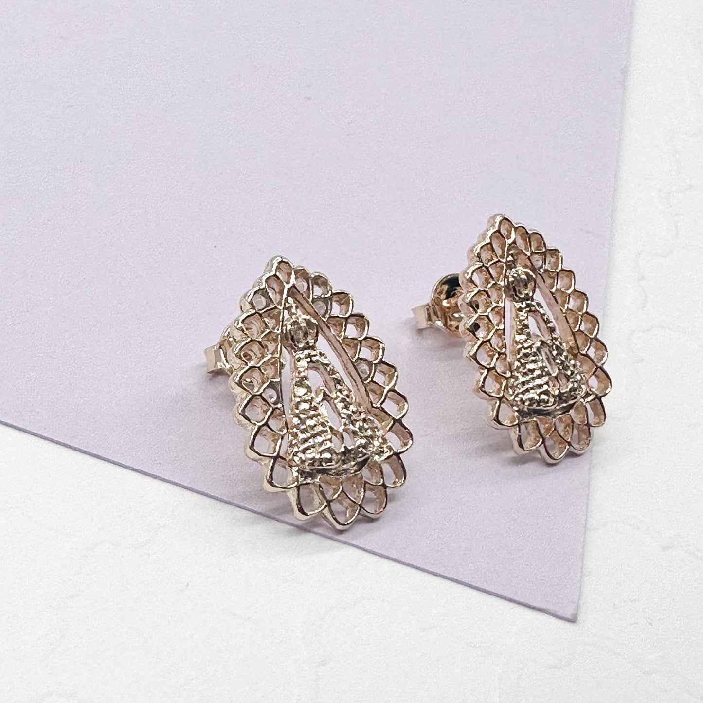 18k Gold Filled Patterned Virgin Stud Earring