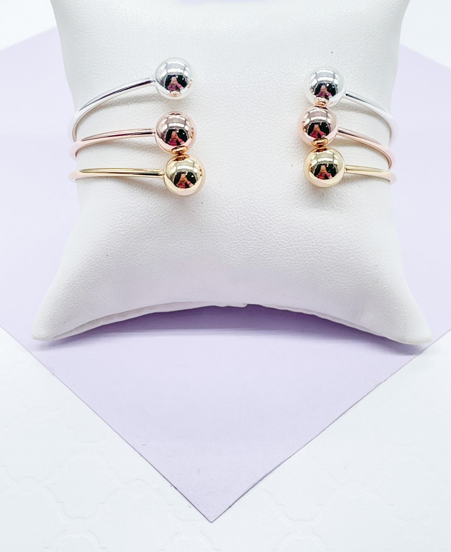 18k Gold Filled Plain Cuff Bracelet With Balls as Ends