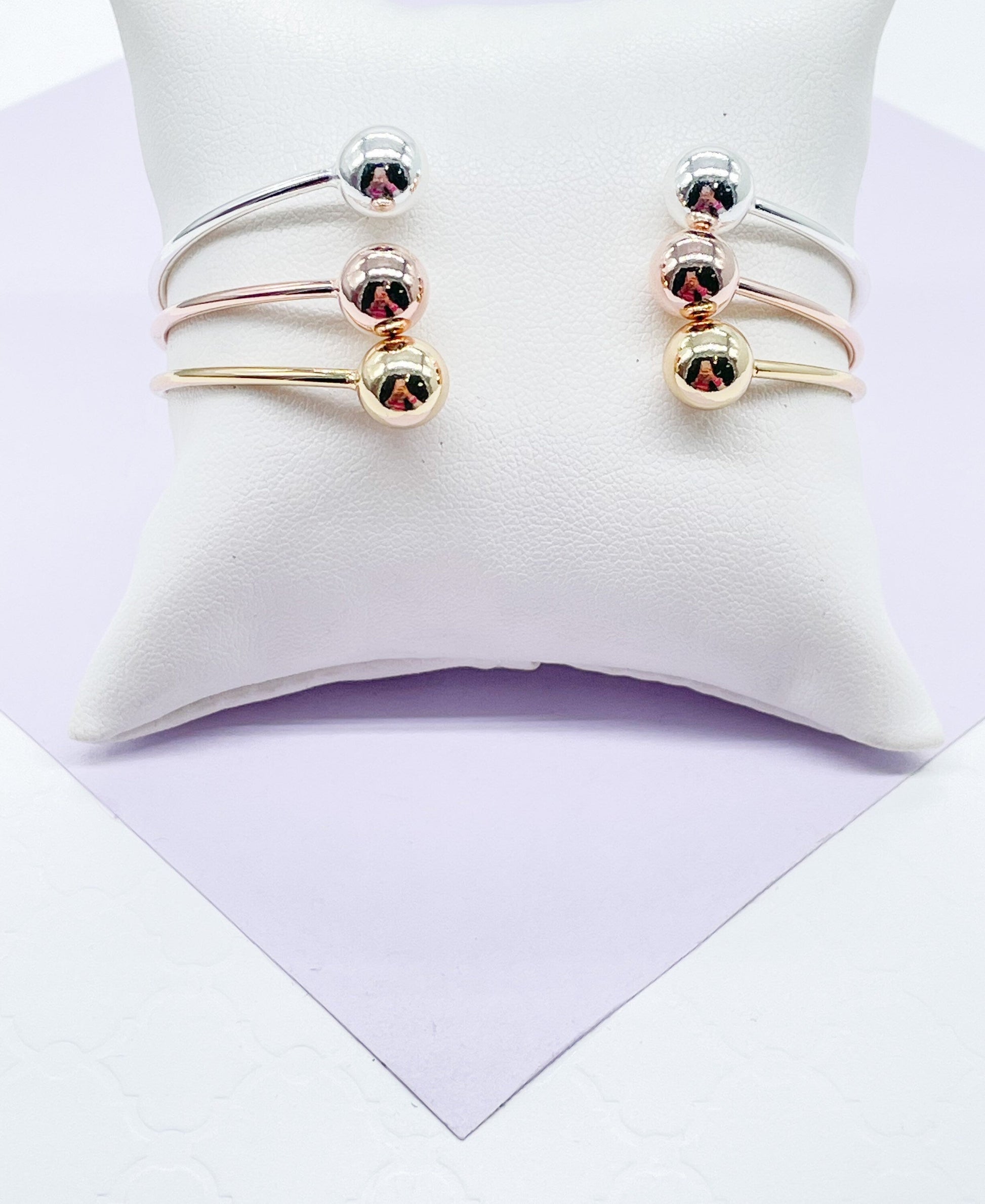 18k Gold Filled Plain Cuff Bracelet With Balls as Ends