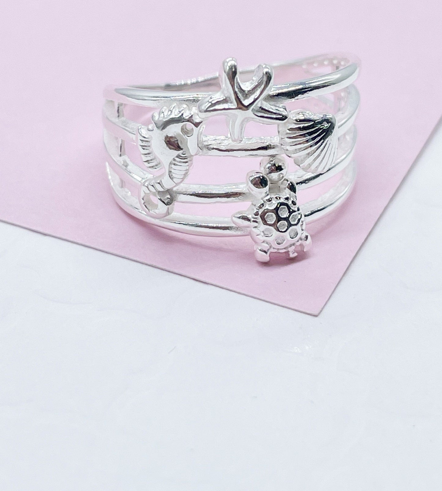 925 Sterling Silver Ocean Themed Ring With Stamped Seahorse, Turtle, Starfish & Sea shells