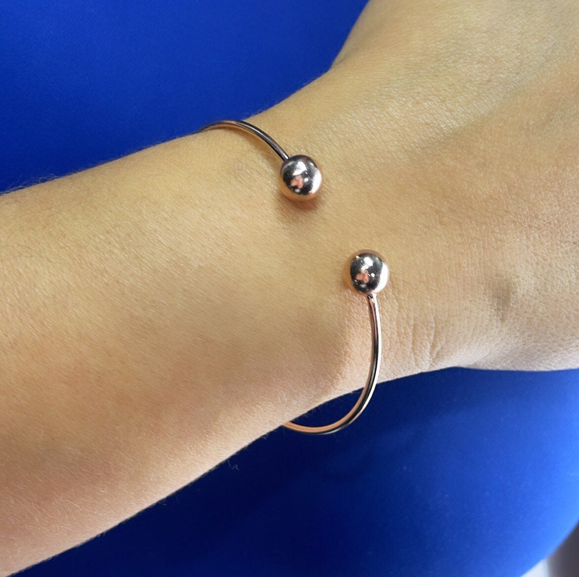 18k Gold Filled Plain Cuff Bracelet With Balls as Ends